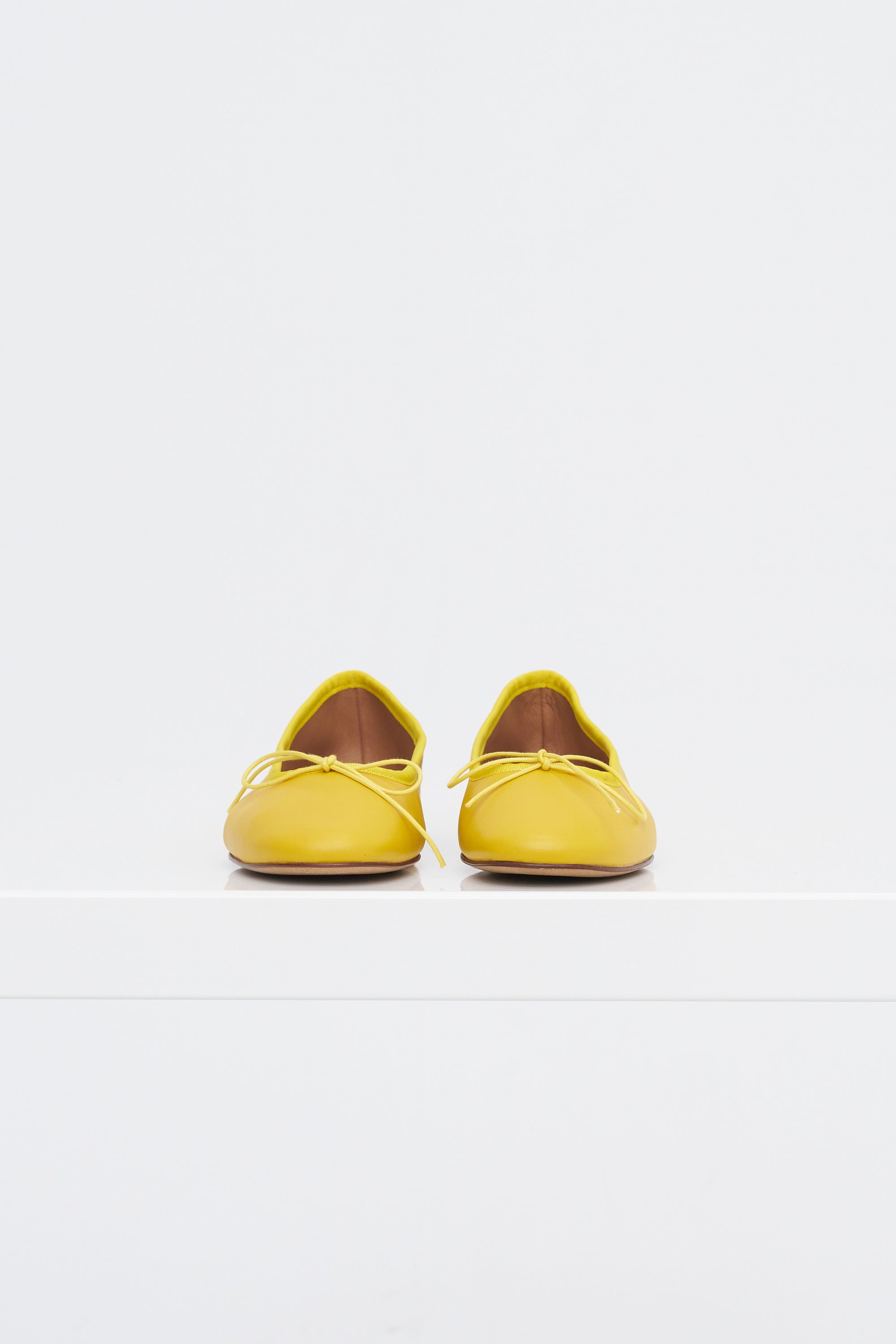 Dance Ballerina, Saffron