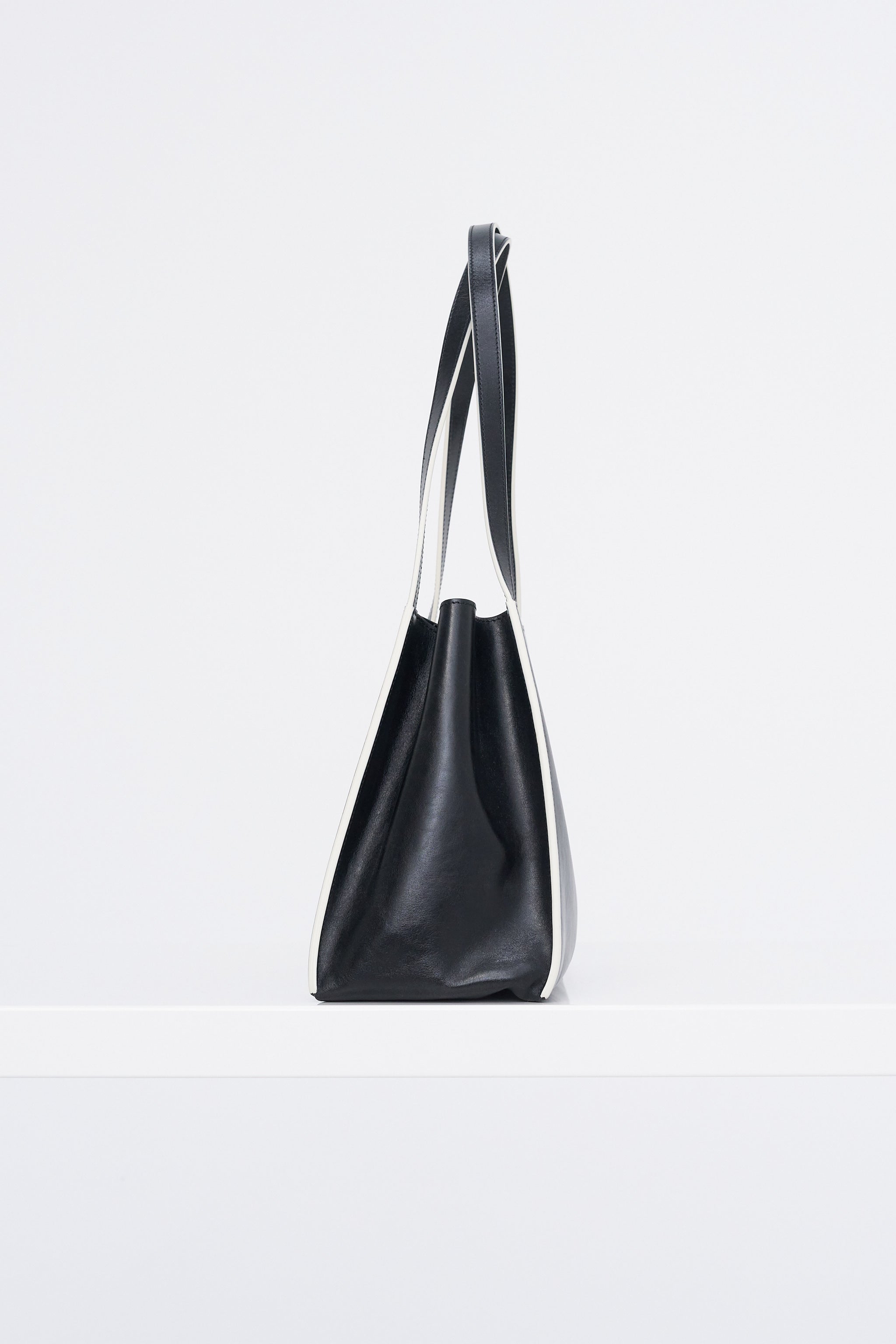Marni Cresta E/W Small Tote Bag, Black – Kick Pleat