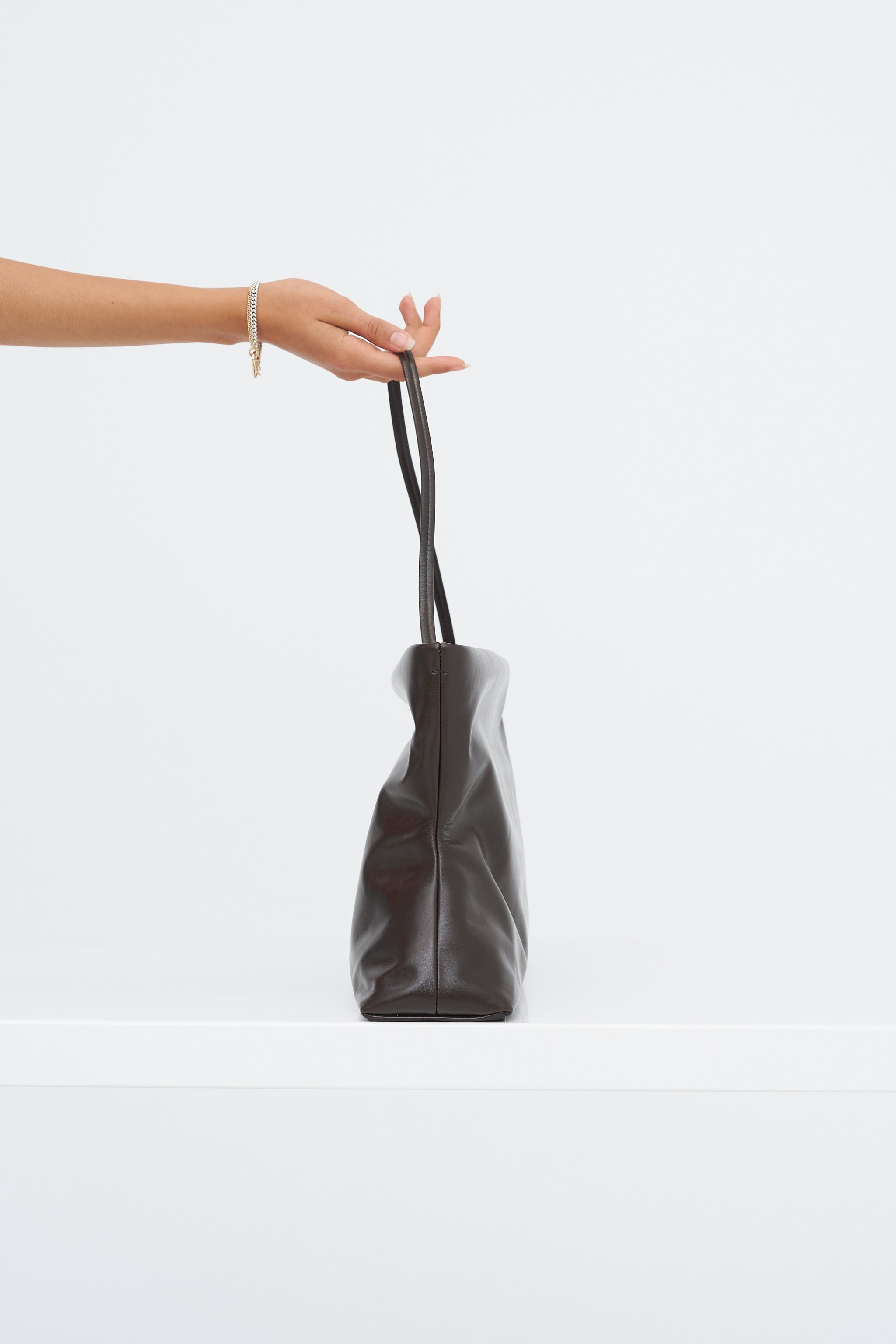 Lisette リゼッタ　エシャルプ・ガーズ　ペシェ Diessepi Pochette, Dark Brown – Kick Pleat