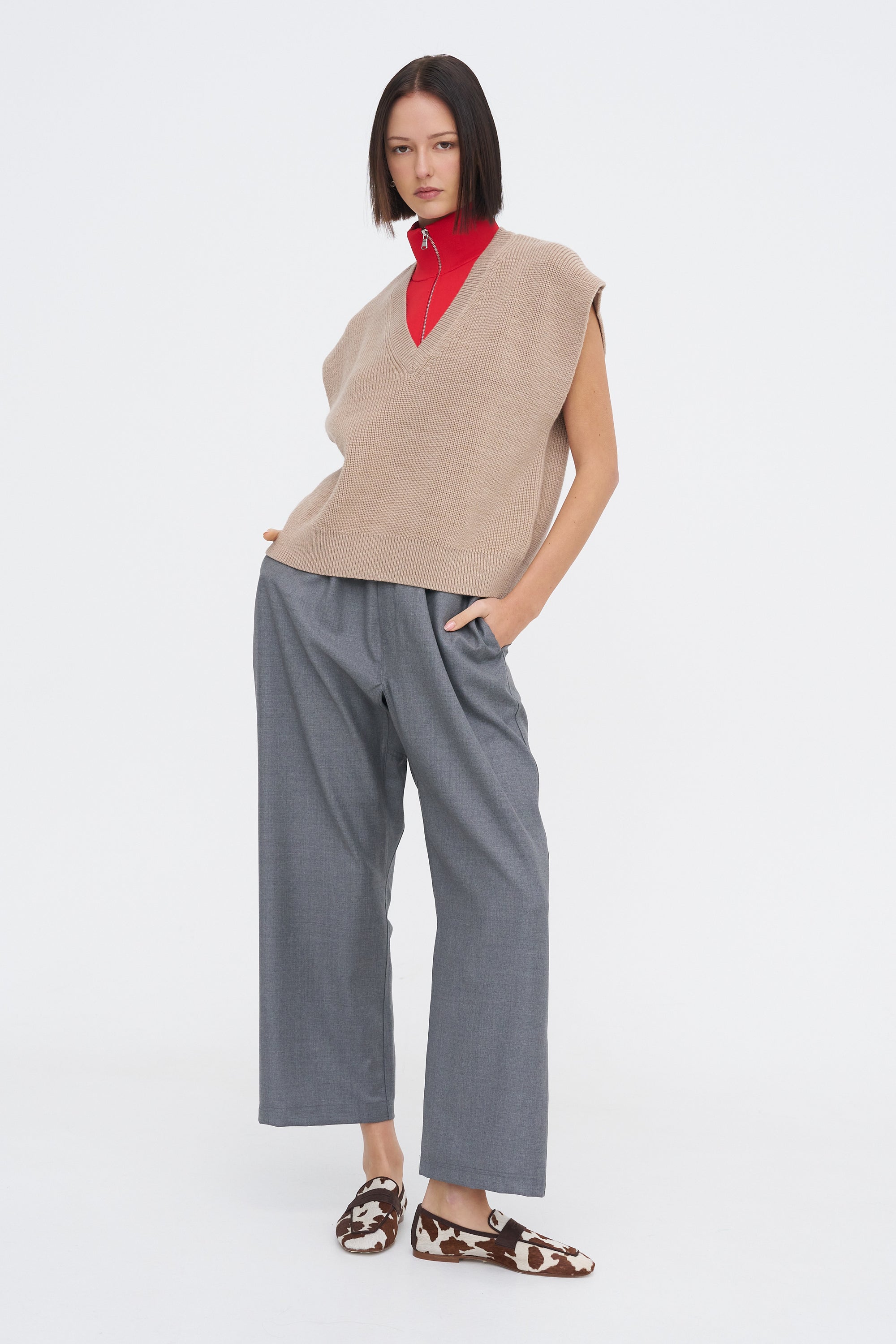 Cardigan Stitch Sweater Vest With Removable Dickie, Latte