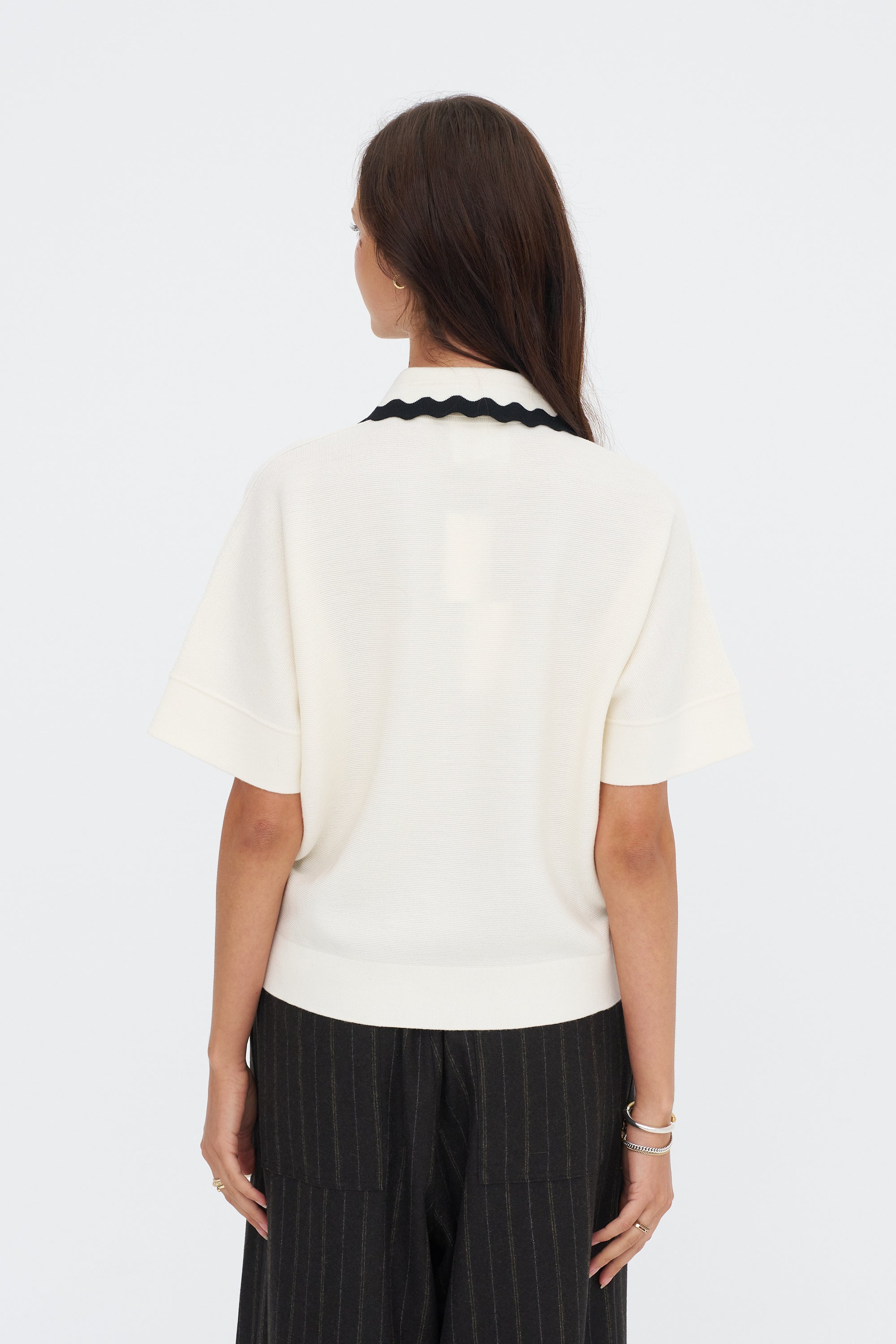 Duc - Elbow-length Knit Top, Natural &amp; Deep Black