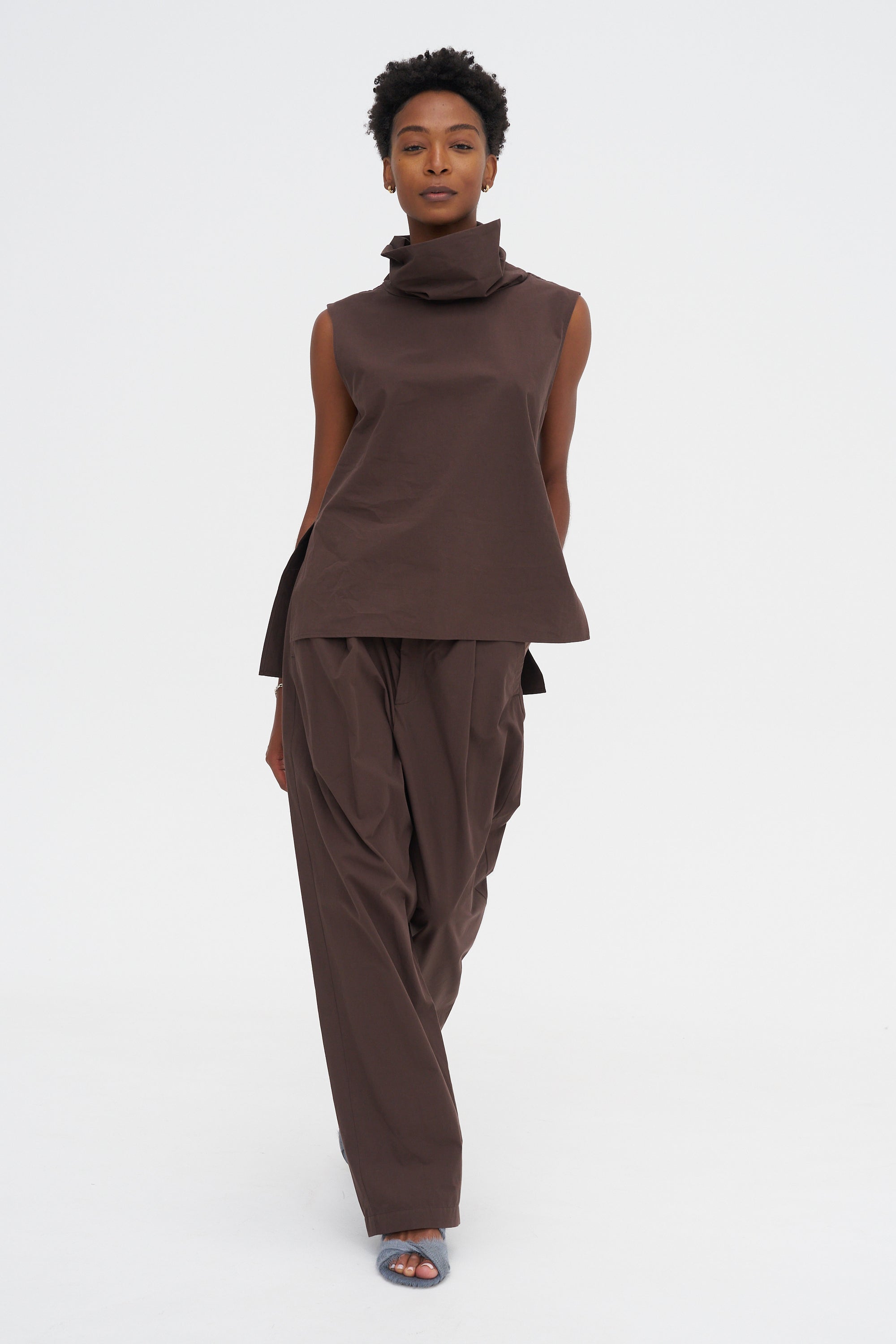 Pleated Front Pant, Chocolate