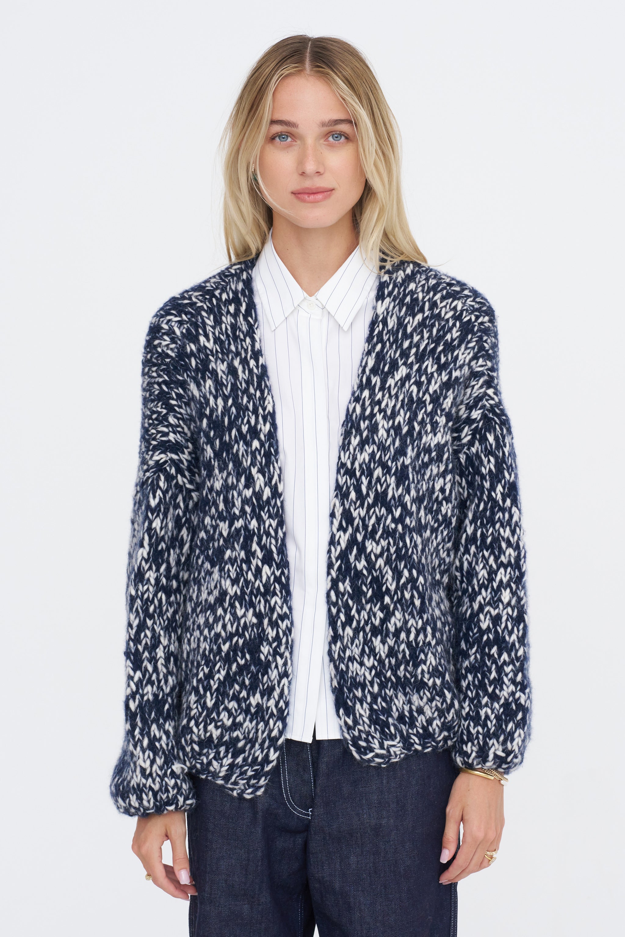 トップス short cardigan Puffy Touch Crew Neck Short Cardigan | GU US