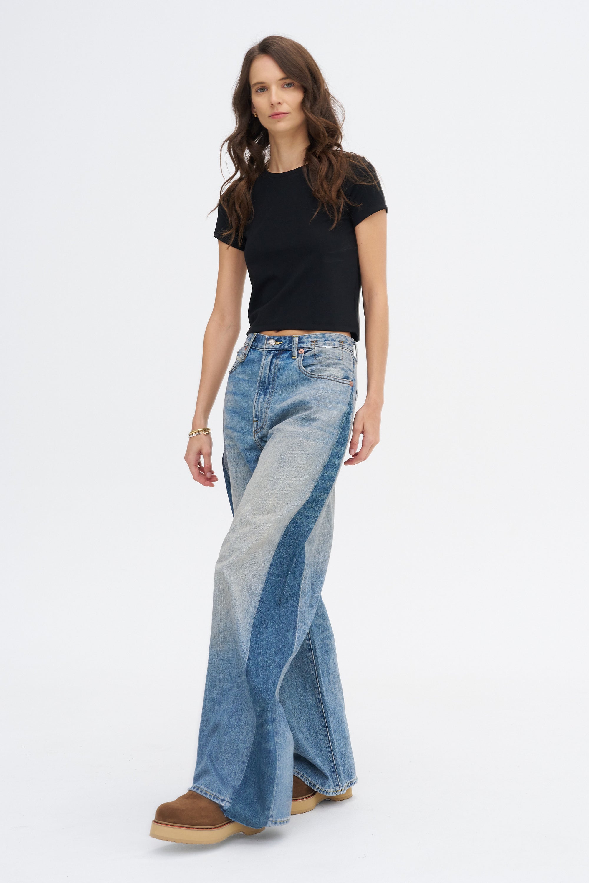 Lia Tee, Black