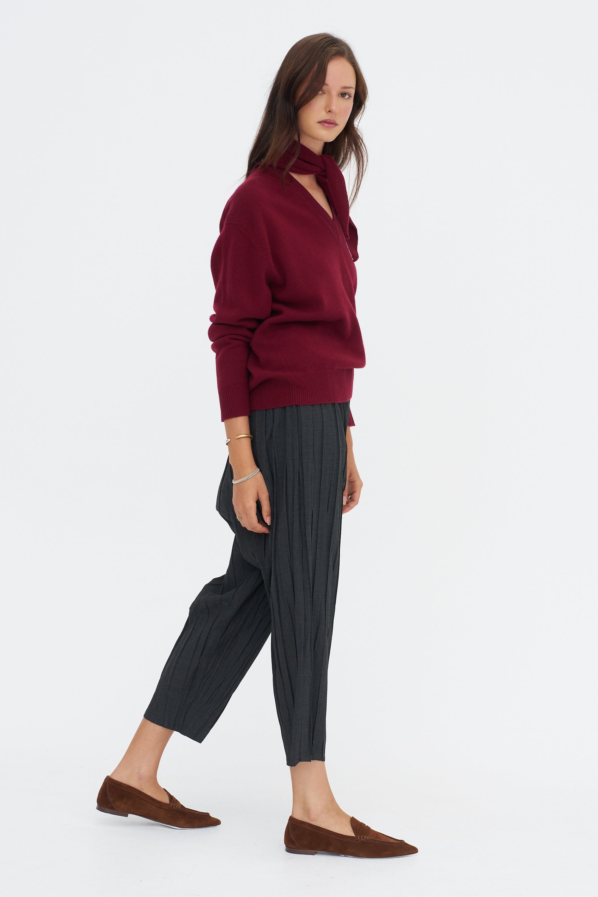 Stretch Pleated Pants, Charcoal