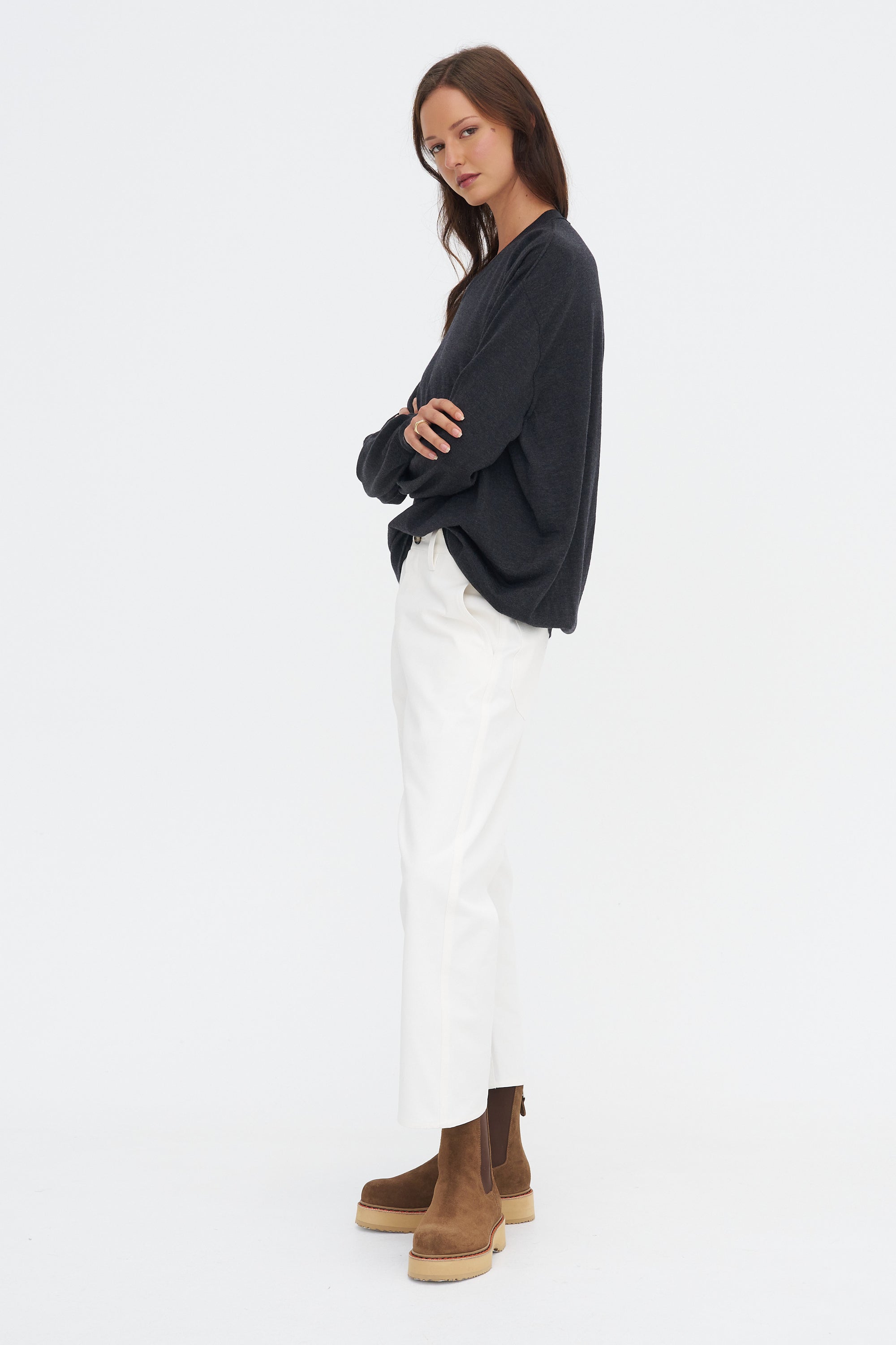 Mexico Ymer - V-neck Xtrafine Merino Wool Sweater, Charcoal Melange
