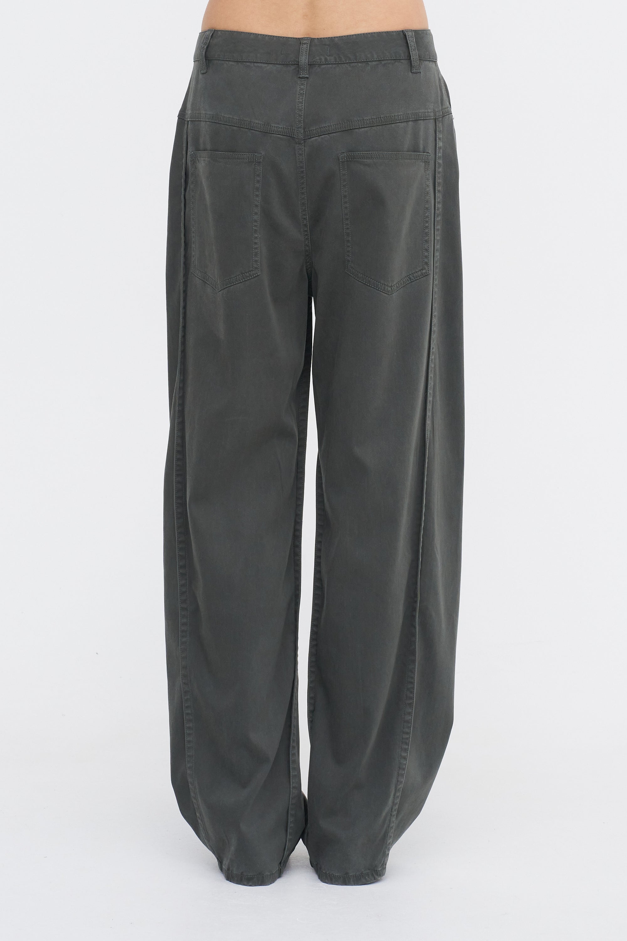 Garment Dyed Stretch Twill Tuck Pant, Grey