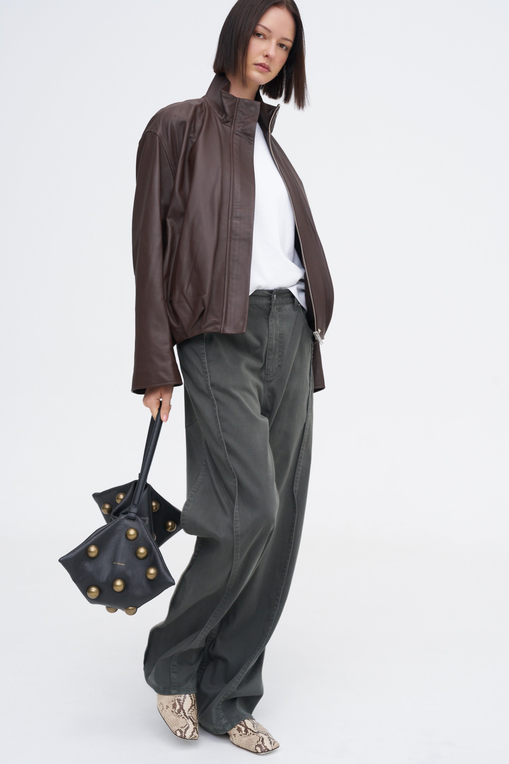 Garment Dyed Stretch Twill Tuck Pant, Grey