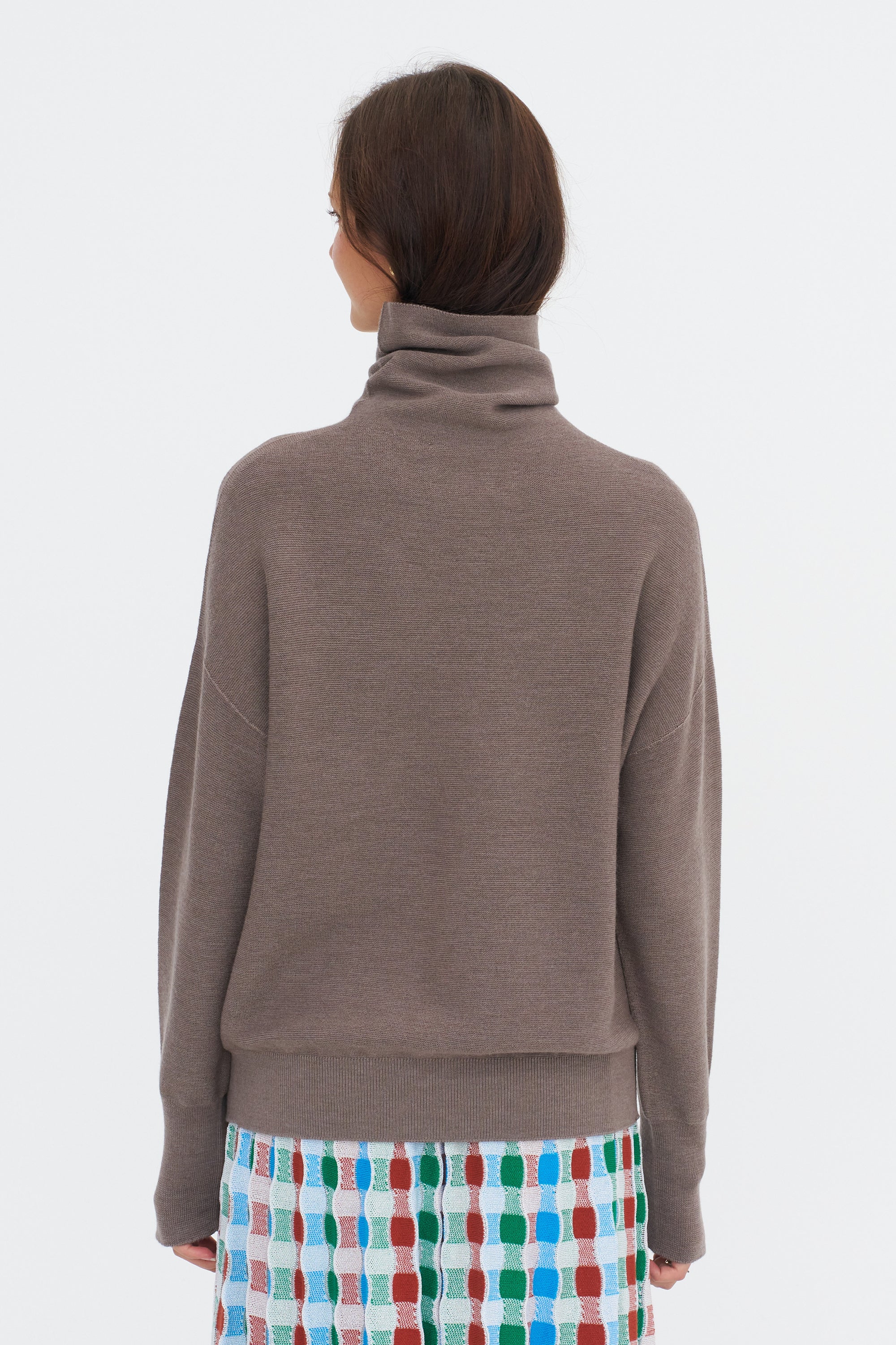Nora2 - Oversized High Collar Sweater, Chestnut