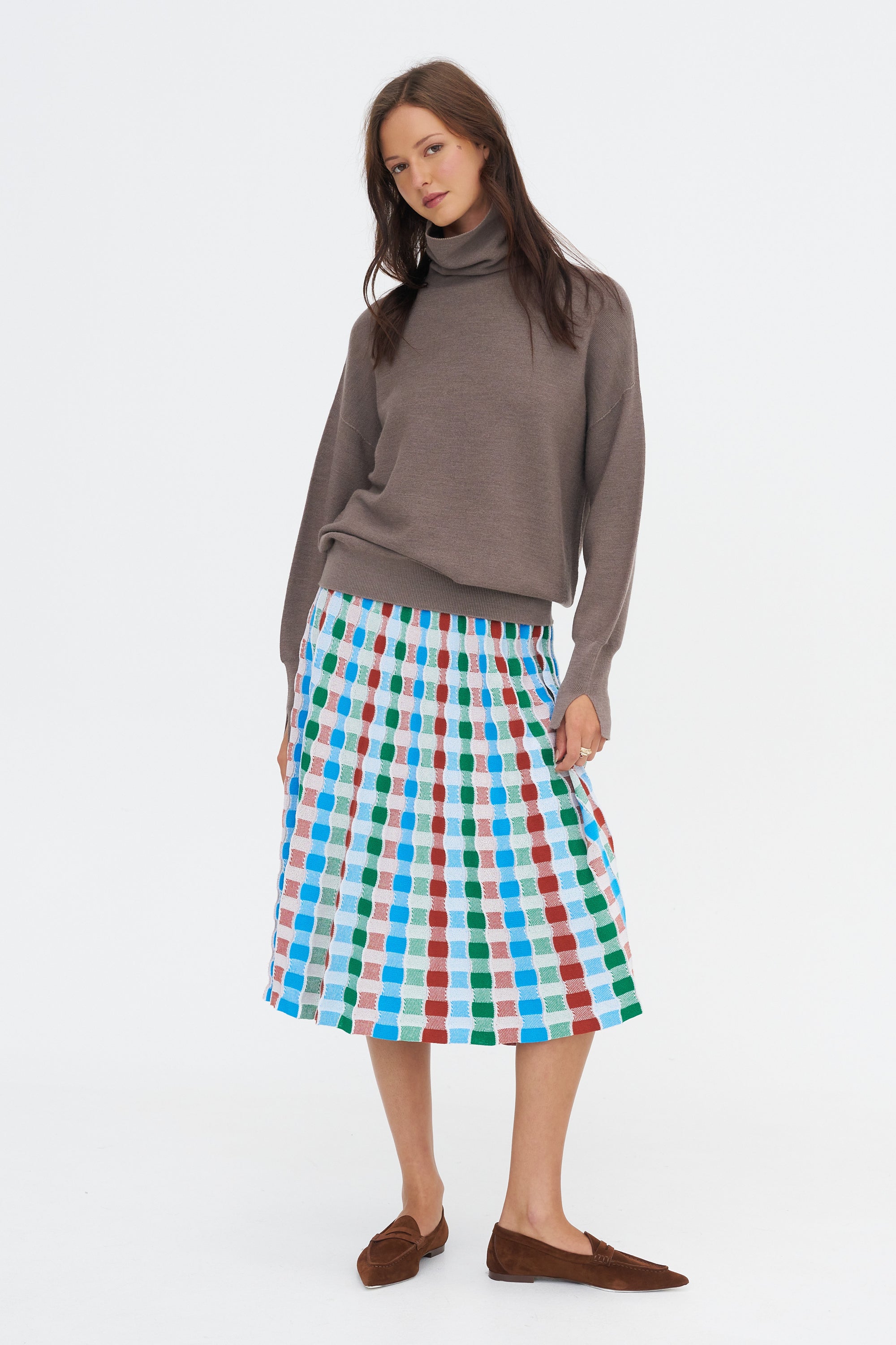 Nora2 - Oversized High Collar Sweater, Chestnut