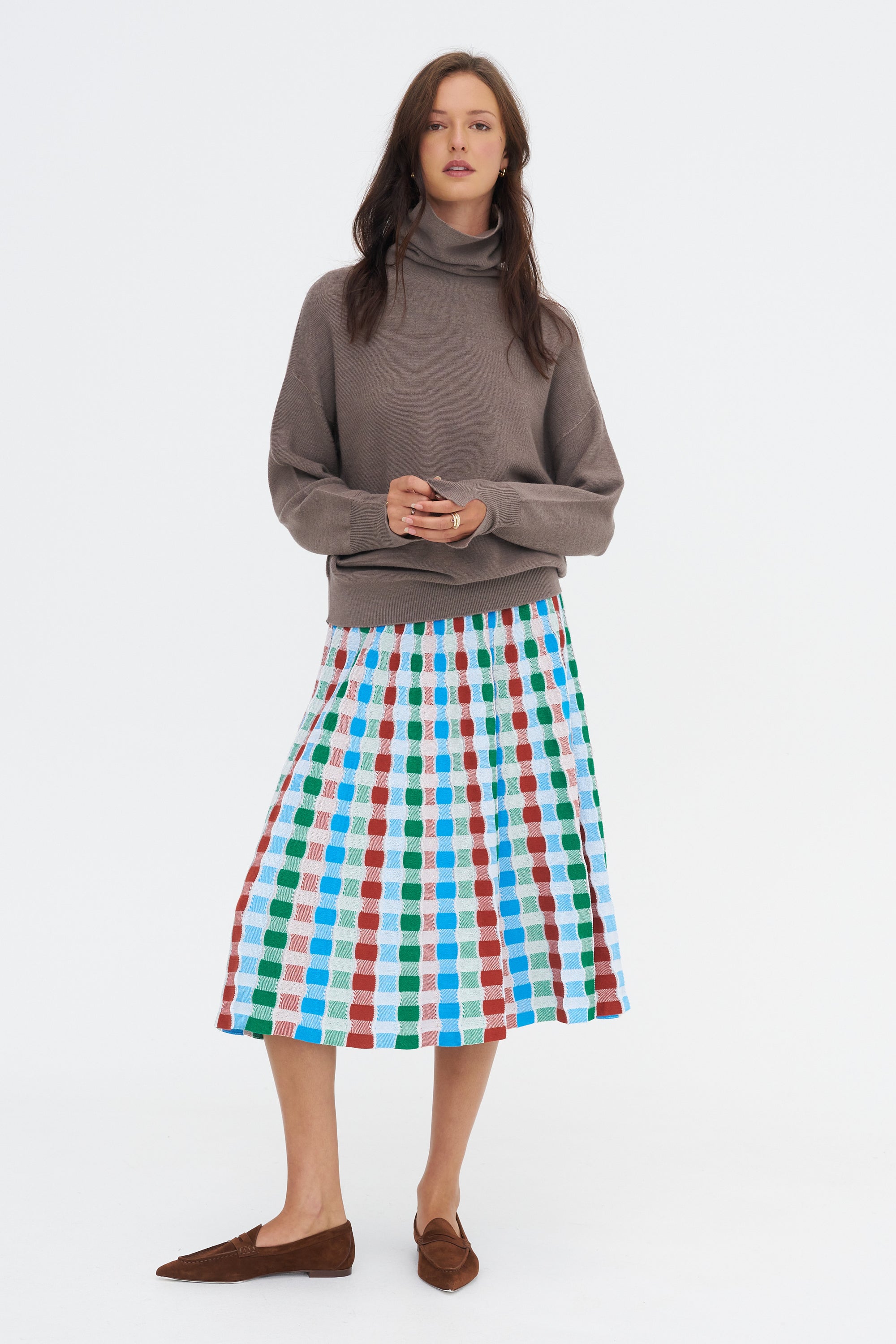 Nora2 - Oversized High Collar Sweater, Chestnut
