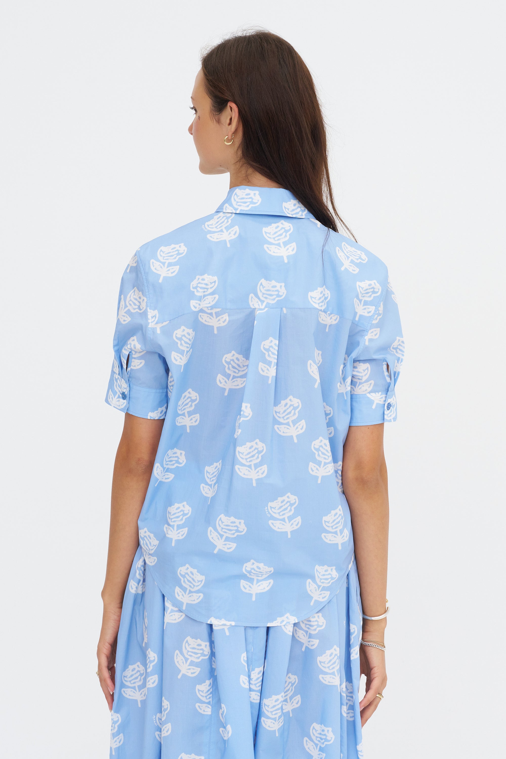 Sprayed Roses Short Sleeve Shirt, Irisblue