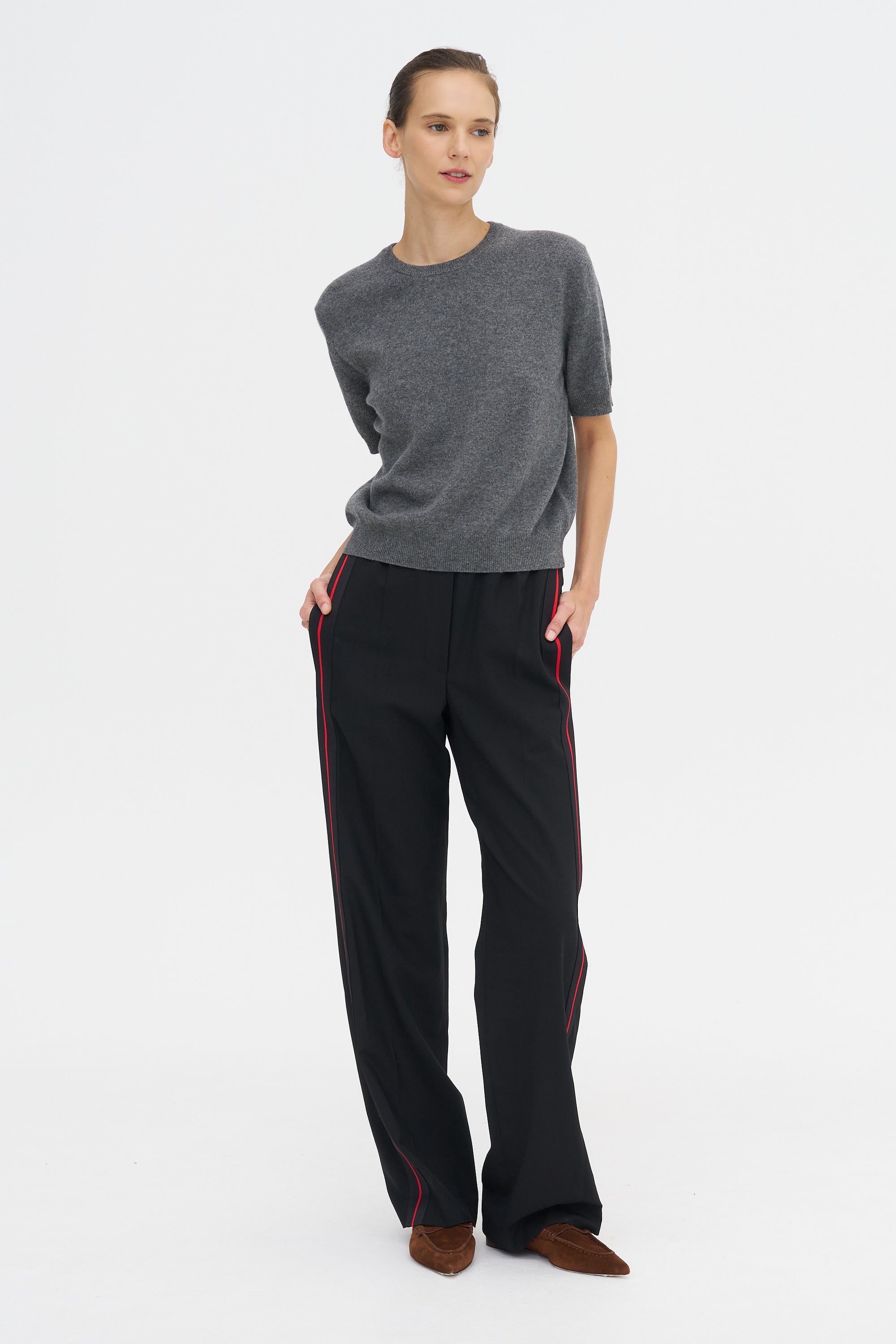 Pearl Cashmere Short Sleeved Crewneck, Gris