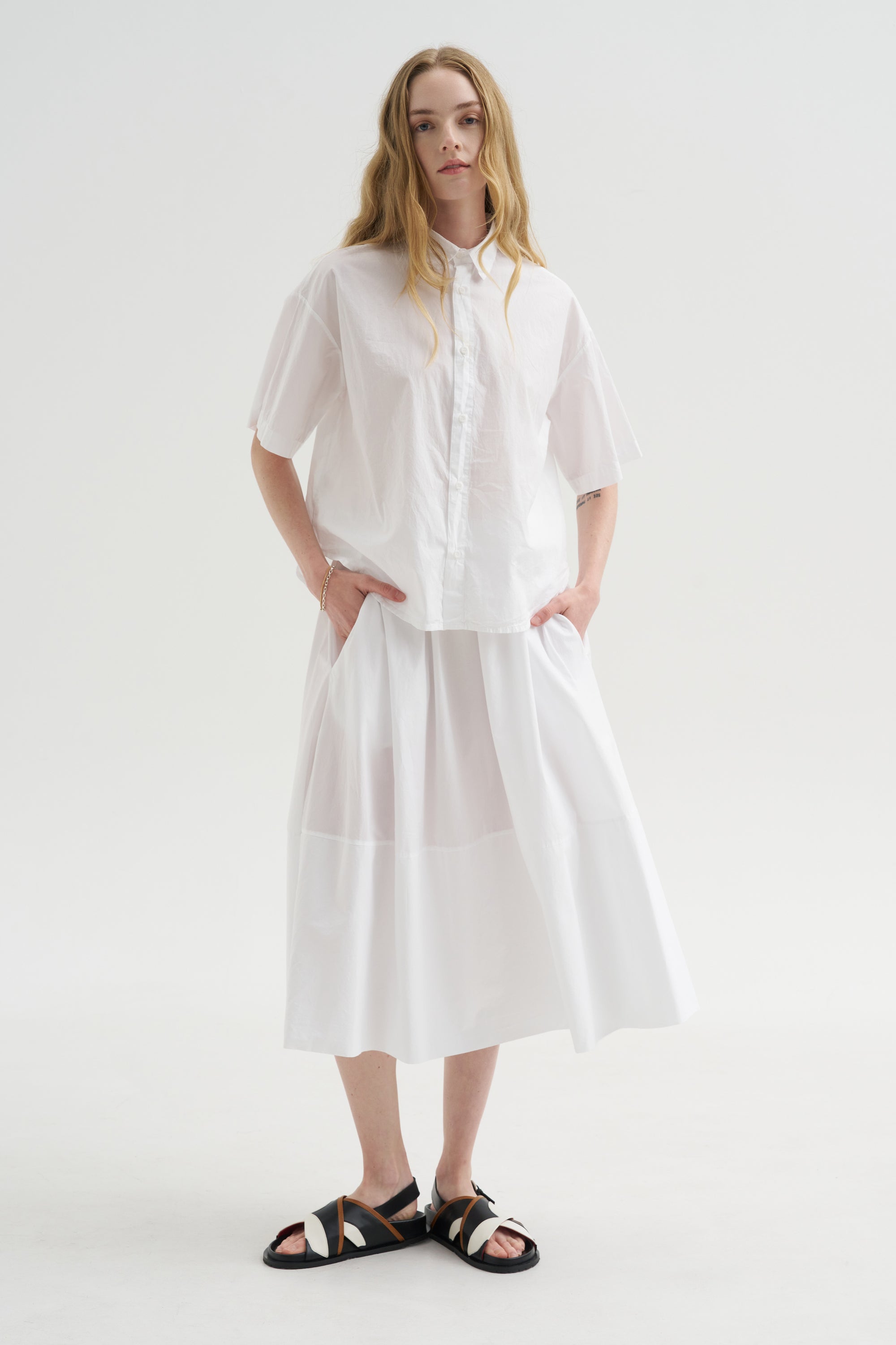 Gonna Gea - Clara, White
