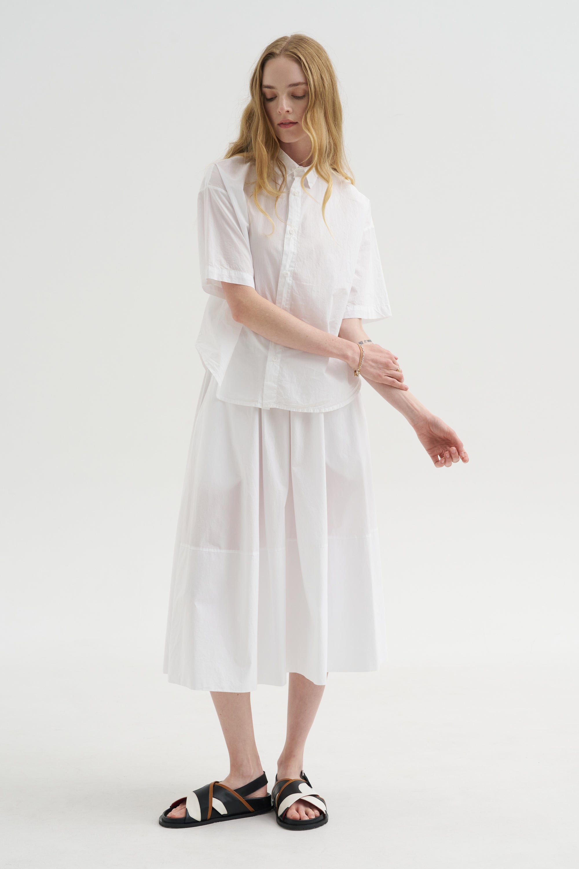 Gonna Gea - Clara, White