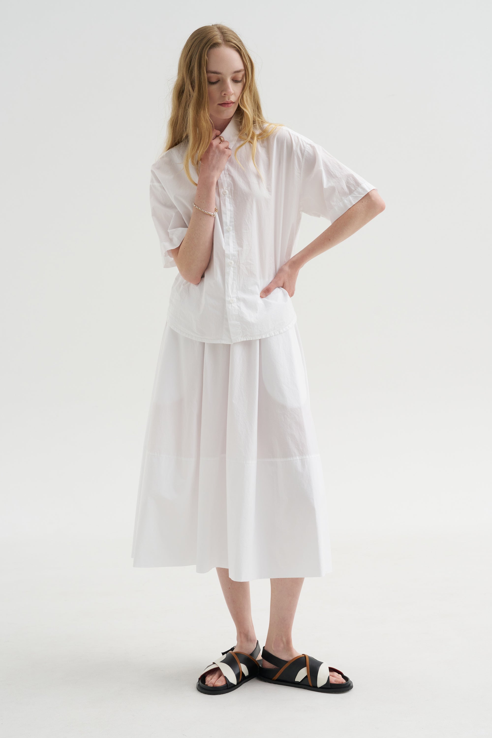 Gonna Gea - Clara, White