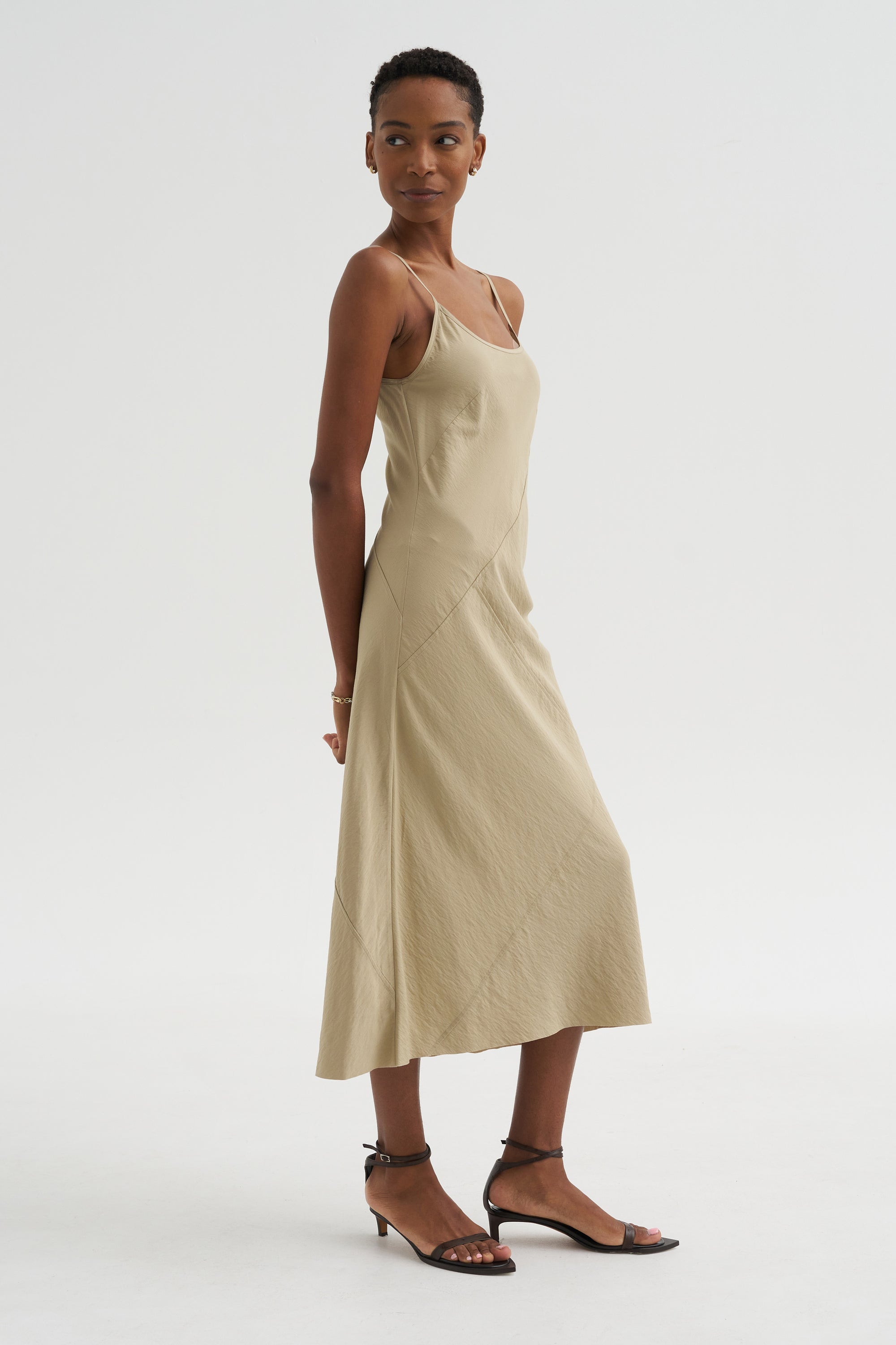 Bias Slip, Khaki
