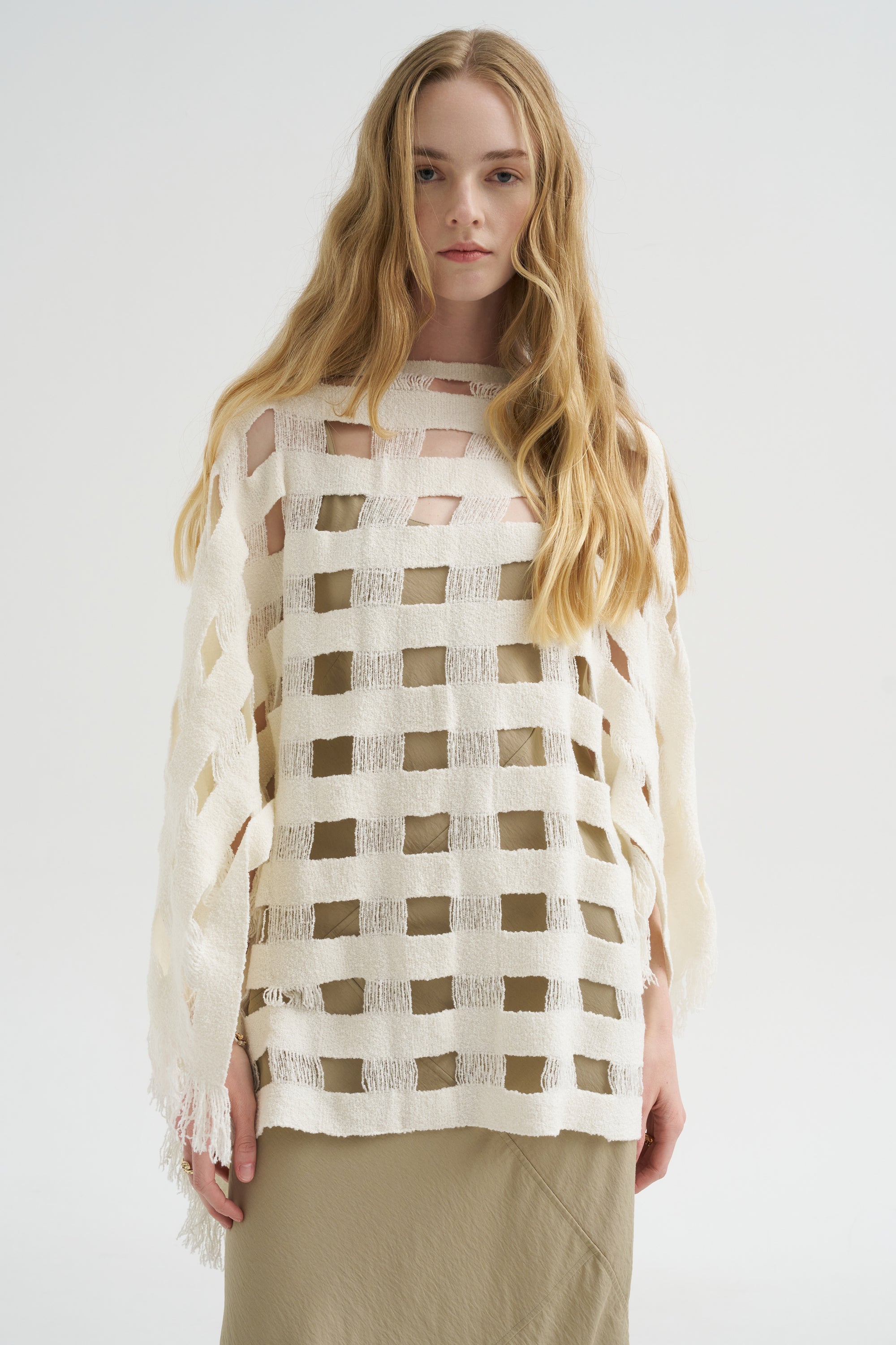 Handwoven Grid Poncho, White