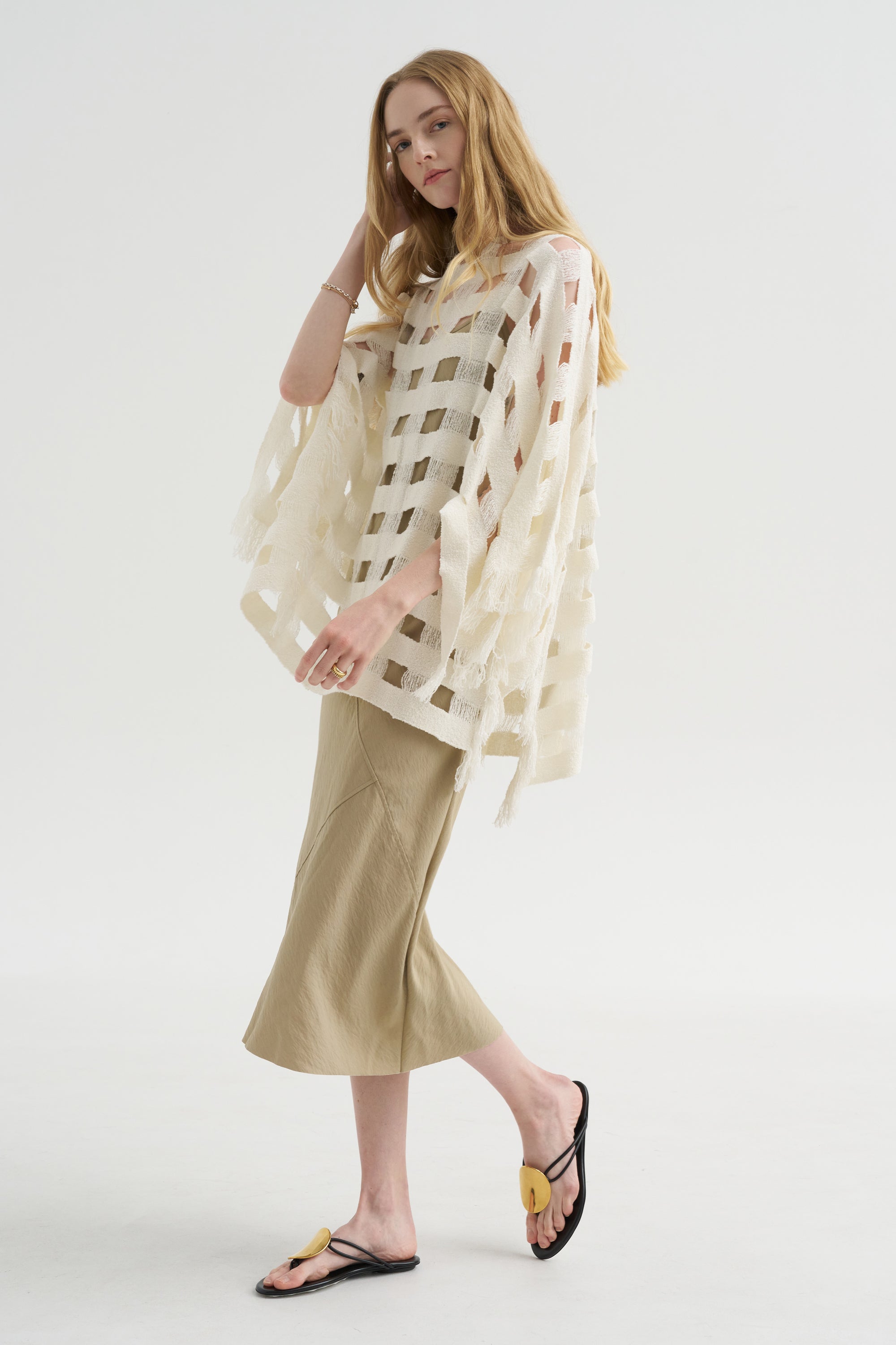 Handwoven Grid Poncho, White