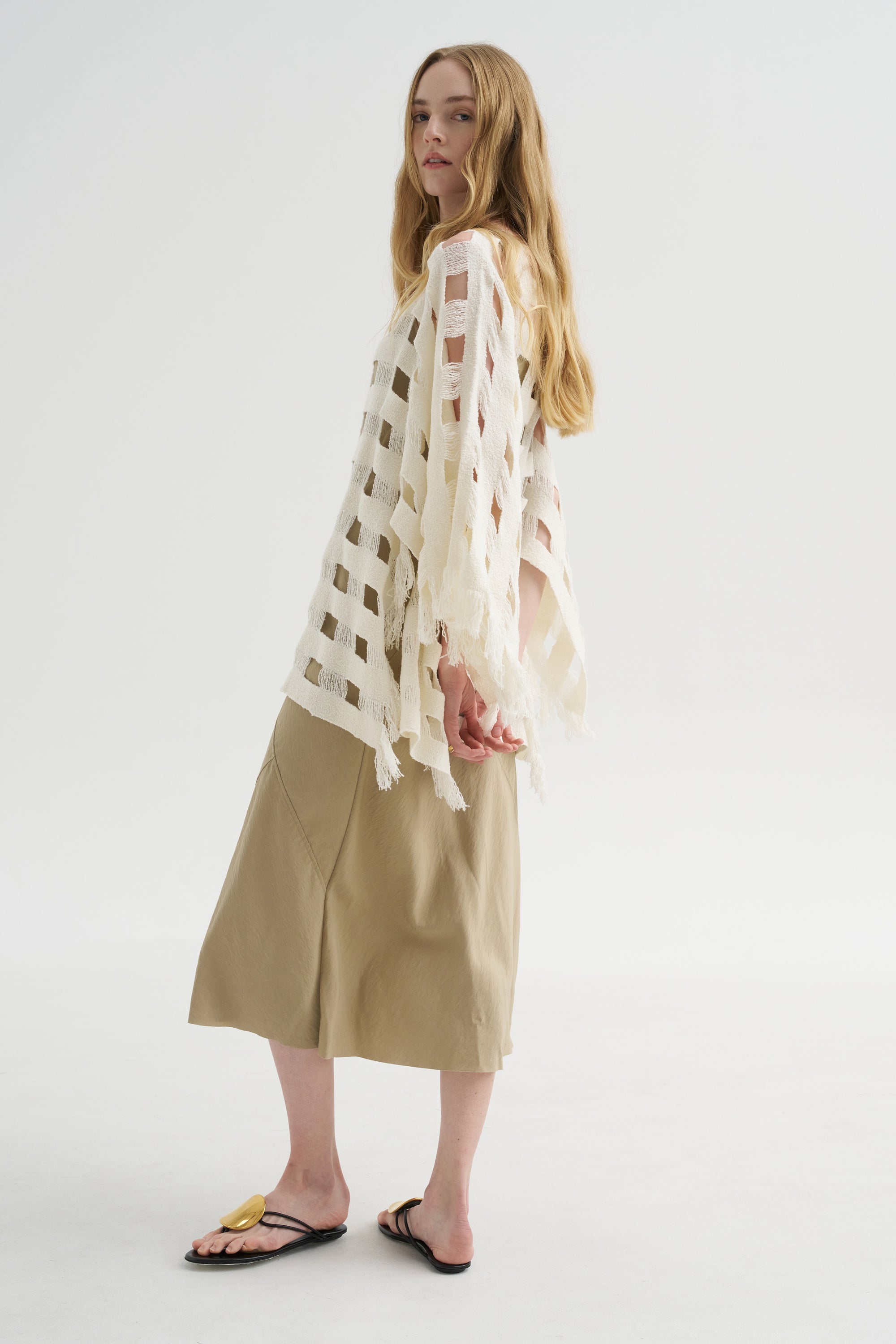 Handwoven Grid Poncho, White
