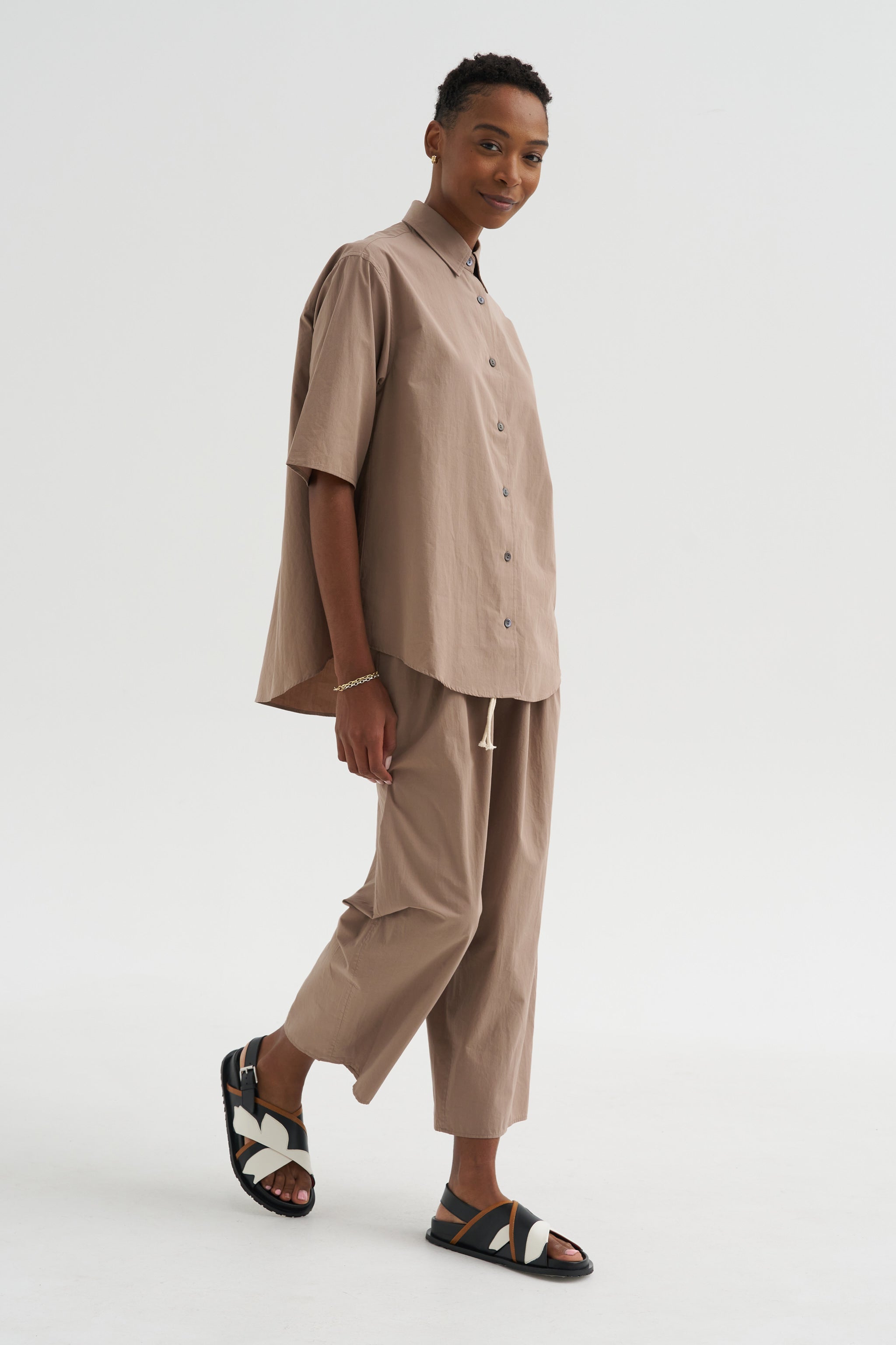 MARIA MCMANUS – Kick Pleat