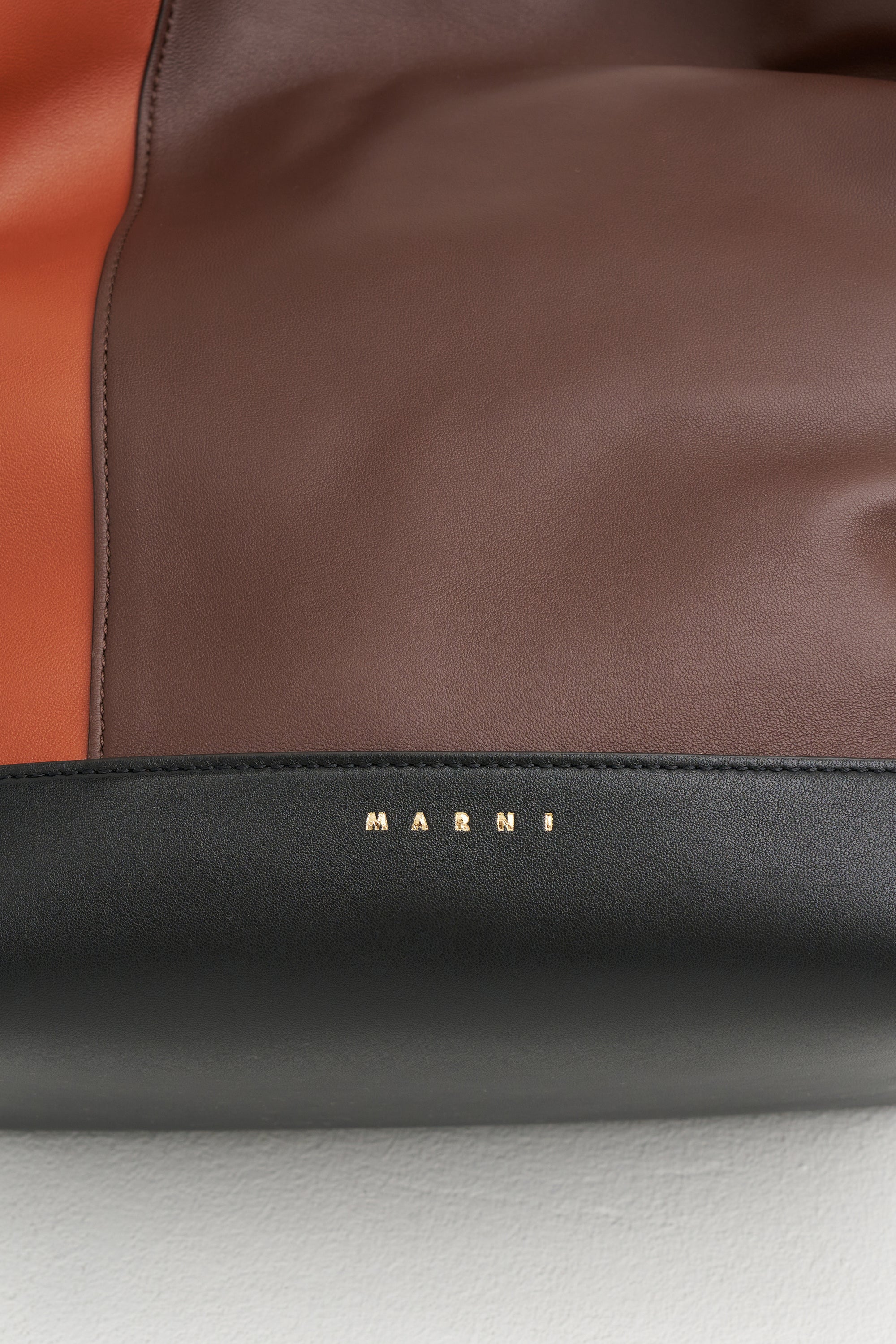 Pod Tote, Bark / Sudan / Black