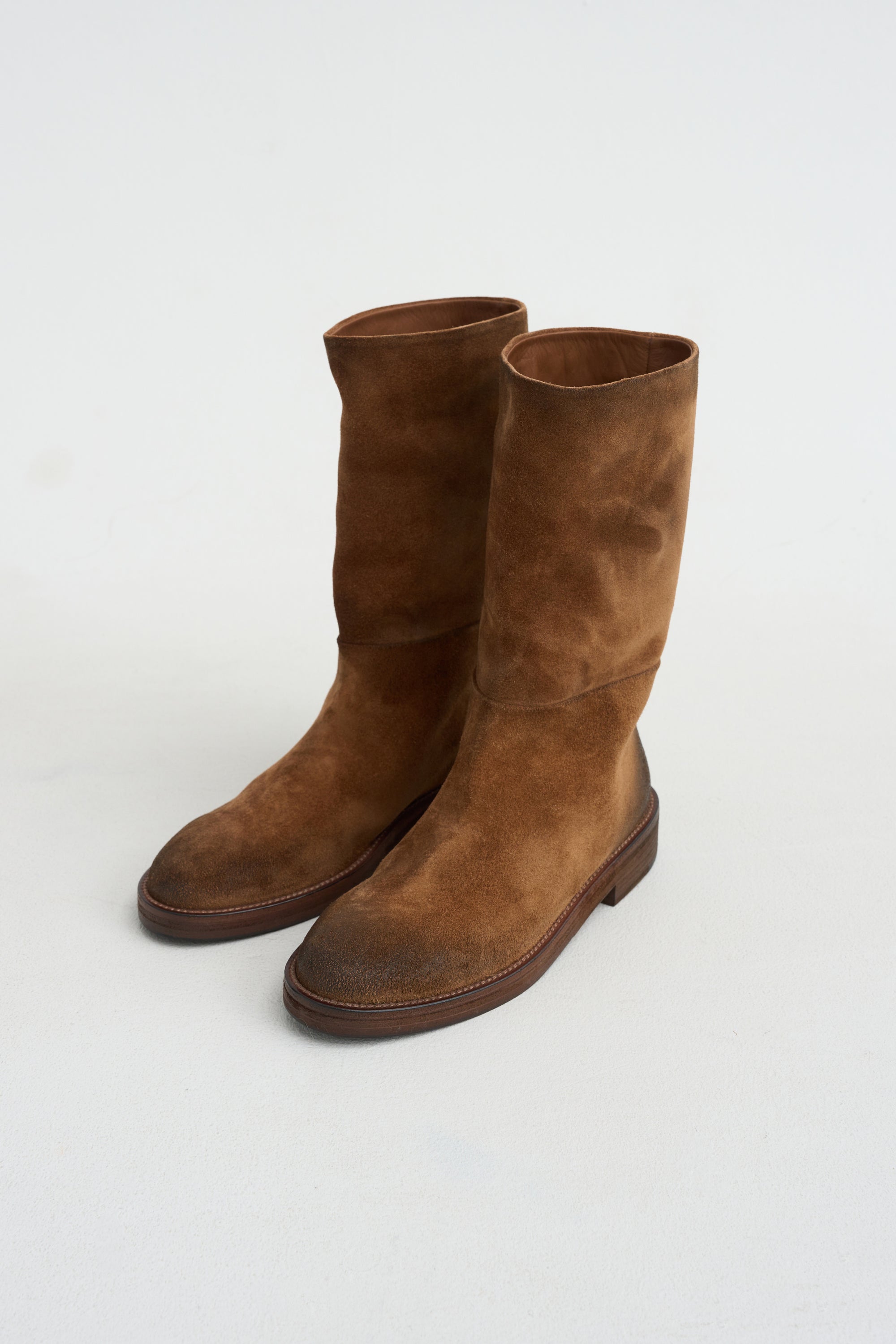 Tubetto Reversed Leather Boot, Basalt
