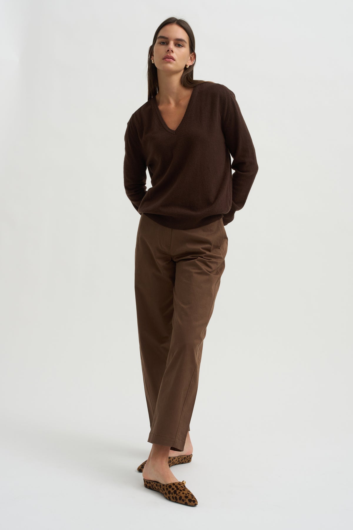 Cashmere Blend V-Neck Knit, Brown