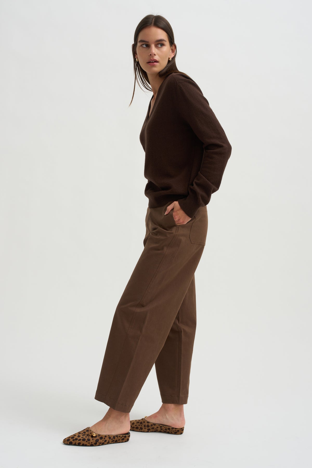 Cashmere Blend V-Neck Knit, Brown