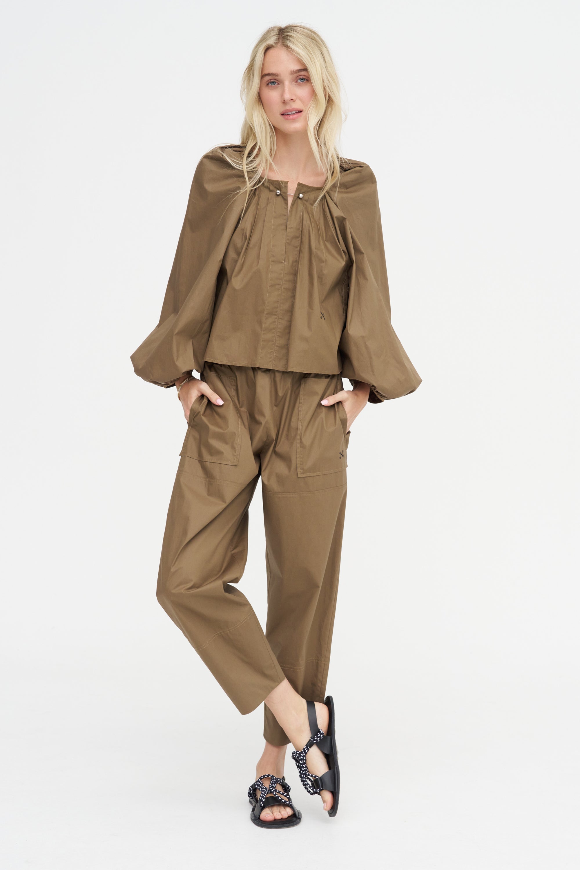 Perfect Pants, Tobacco