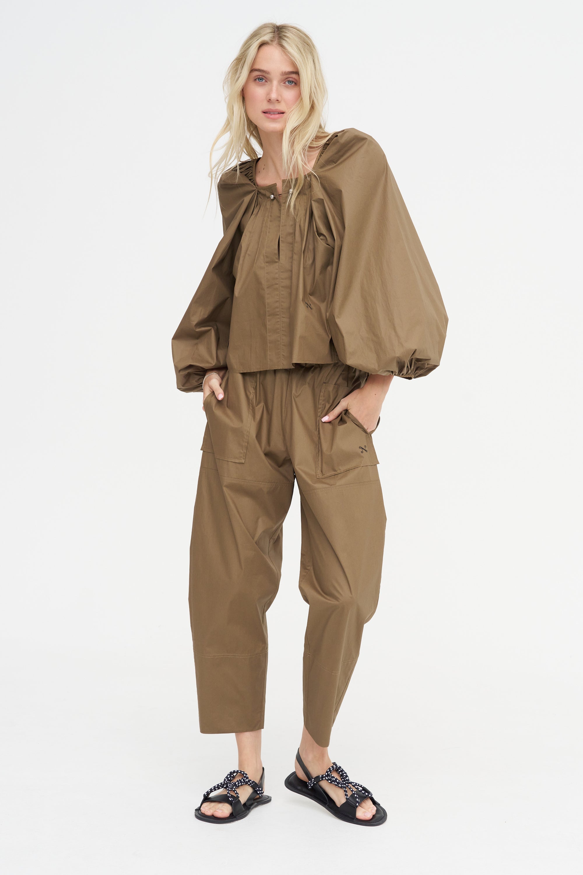 Perfect Pants, Tobacco