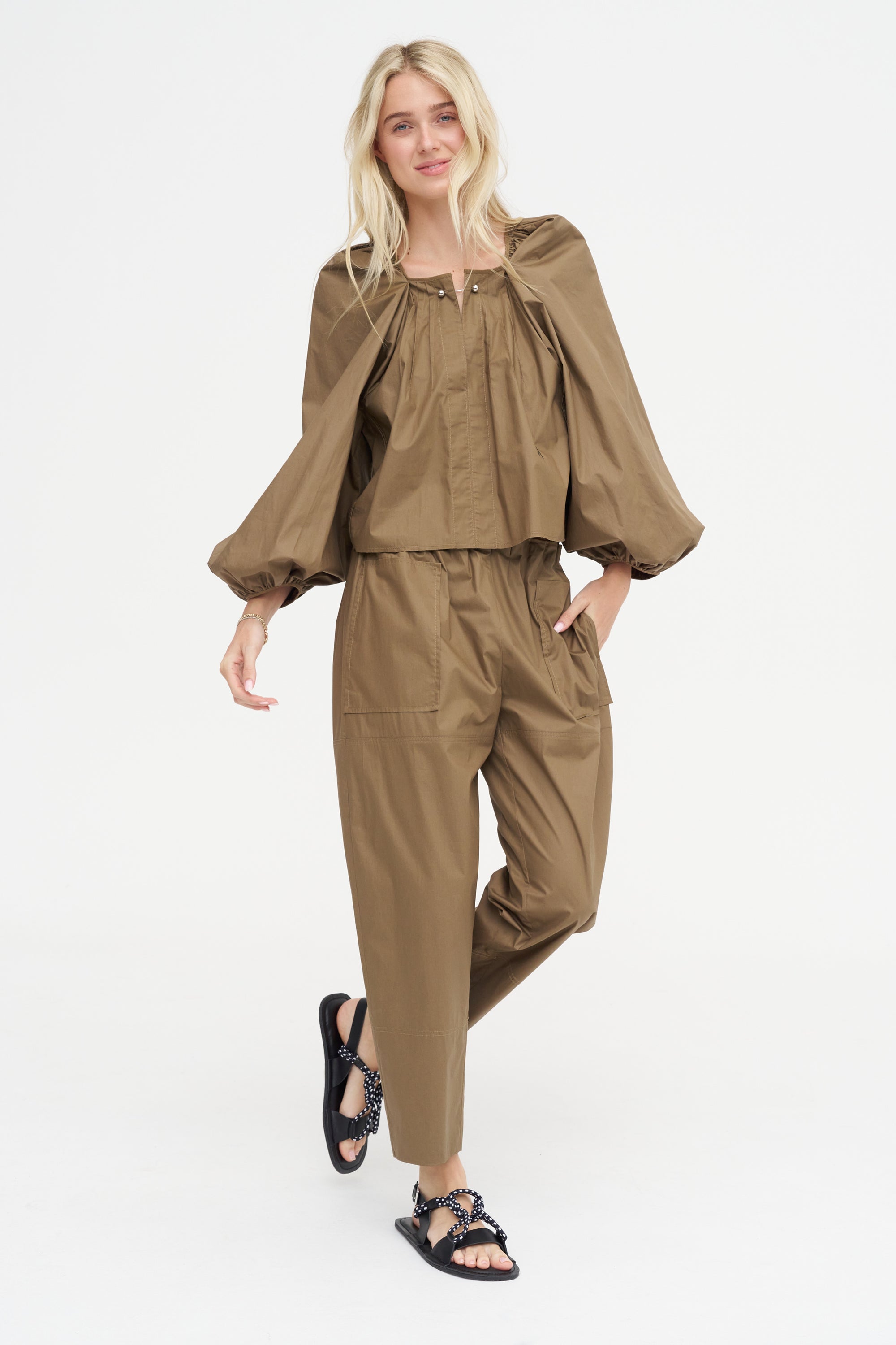 Perfect Pants, Tobacco