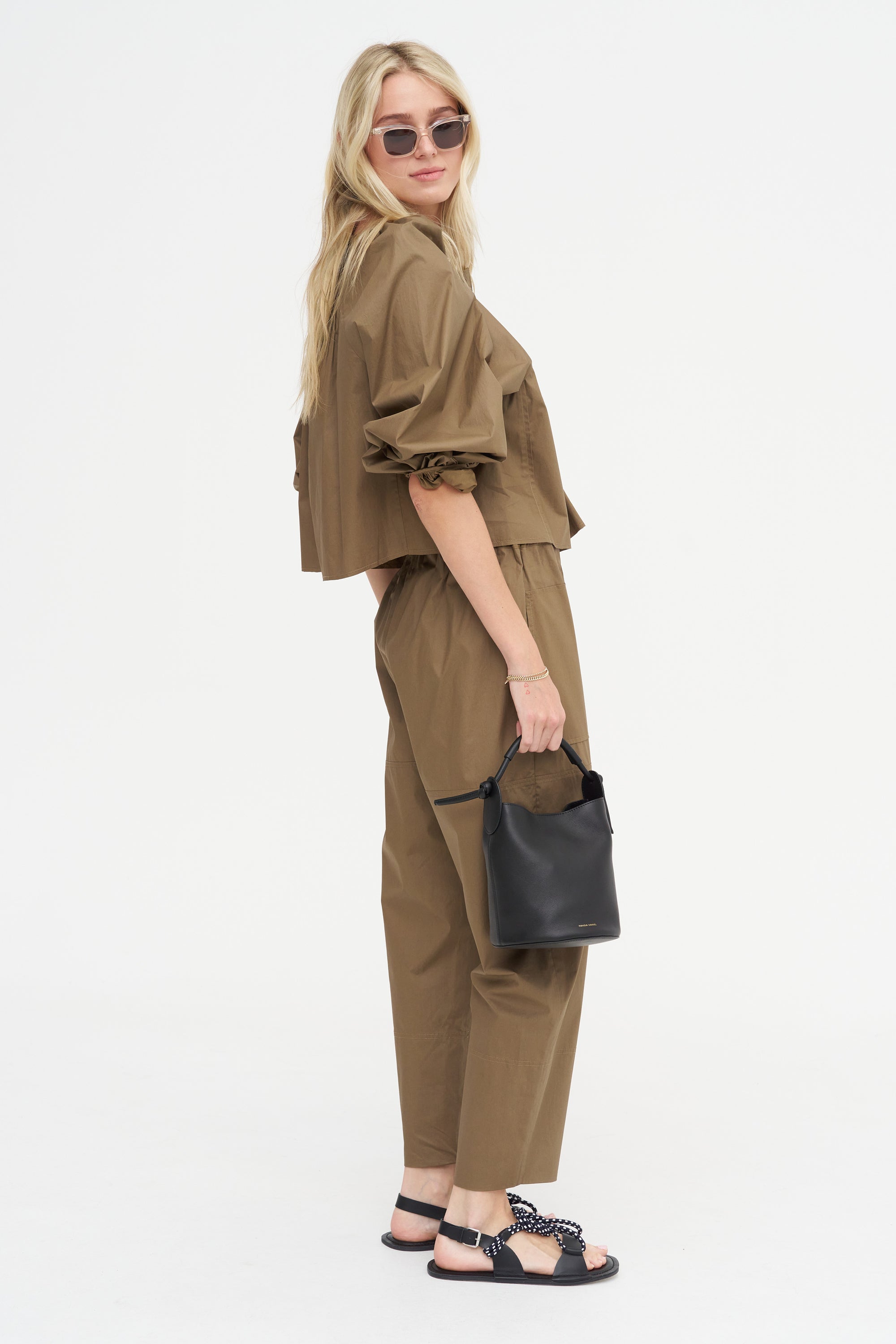 Perfect Pants, Tobacco