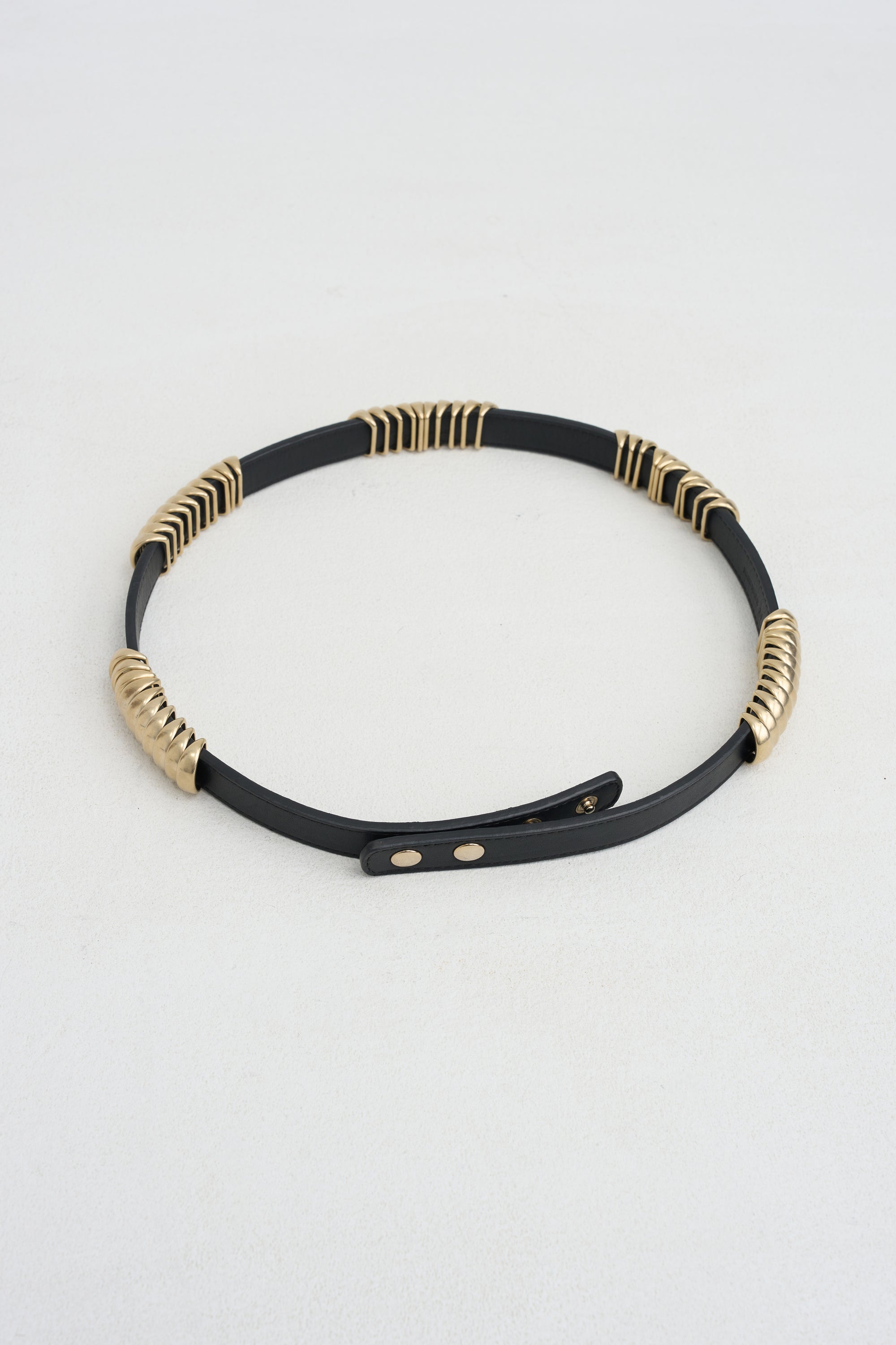 Leon Belt, Black