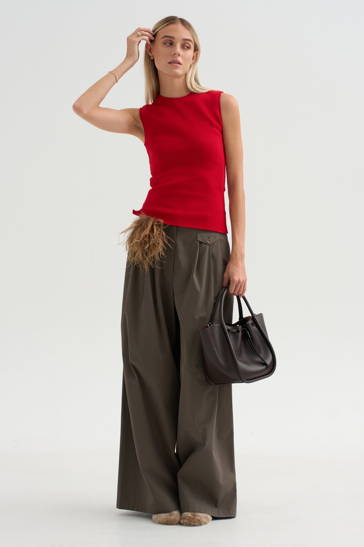 Plaza Top, Red