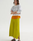 Mellow Pleats, Mustard