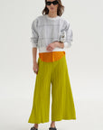 Mellow Pleats, Mustard