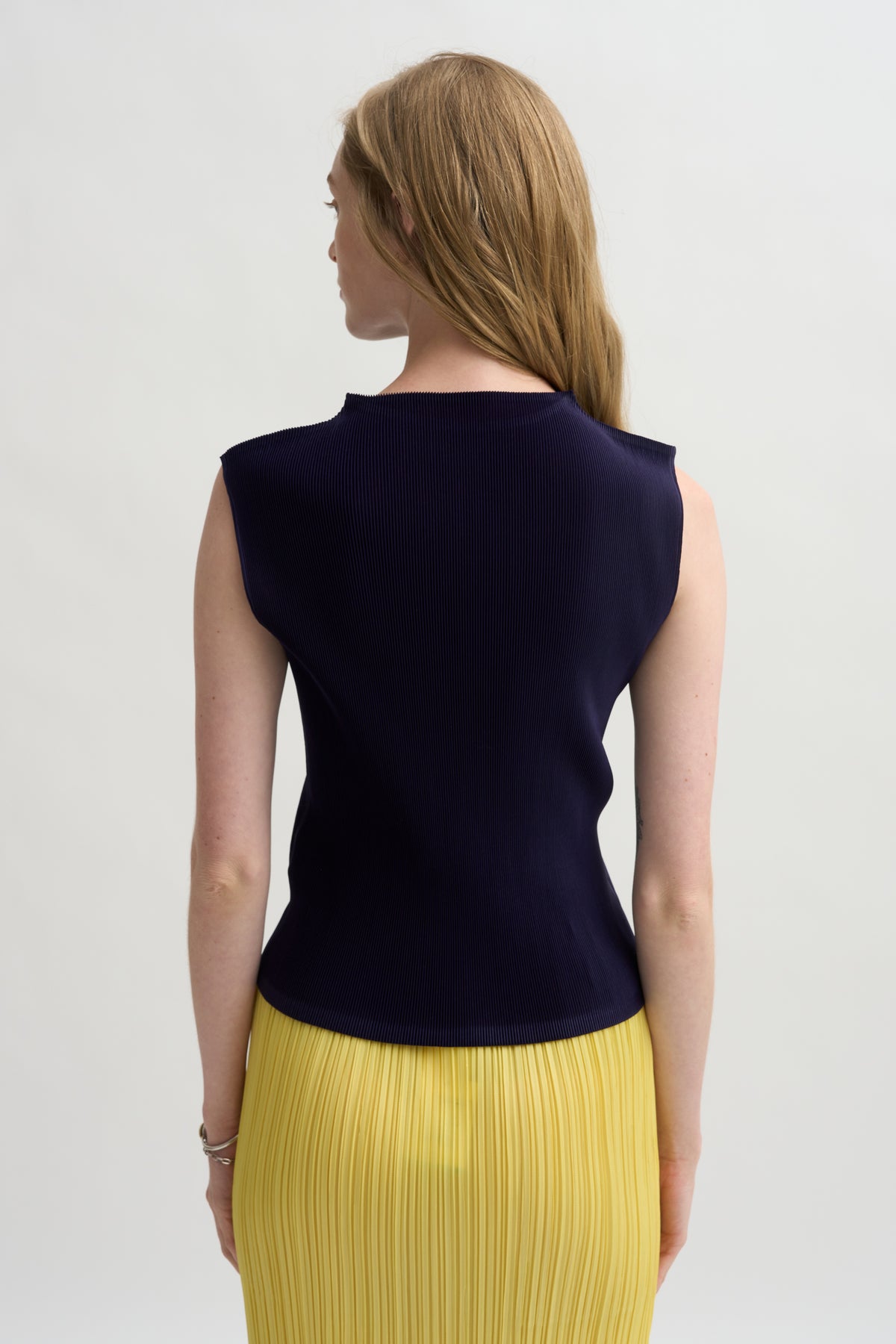 Mist September, Navy 75