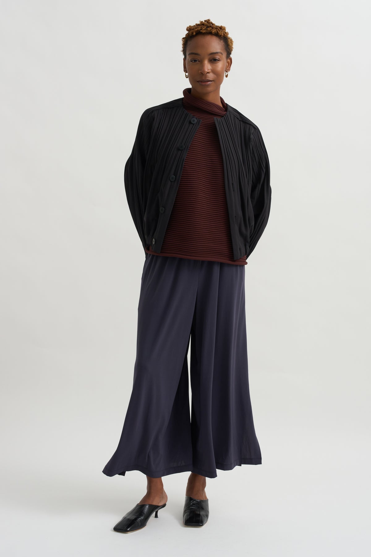 Smooth Coat, Black