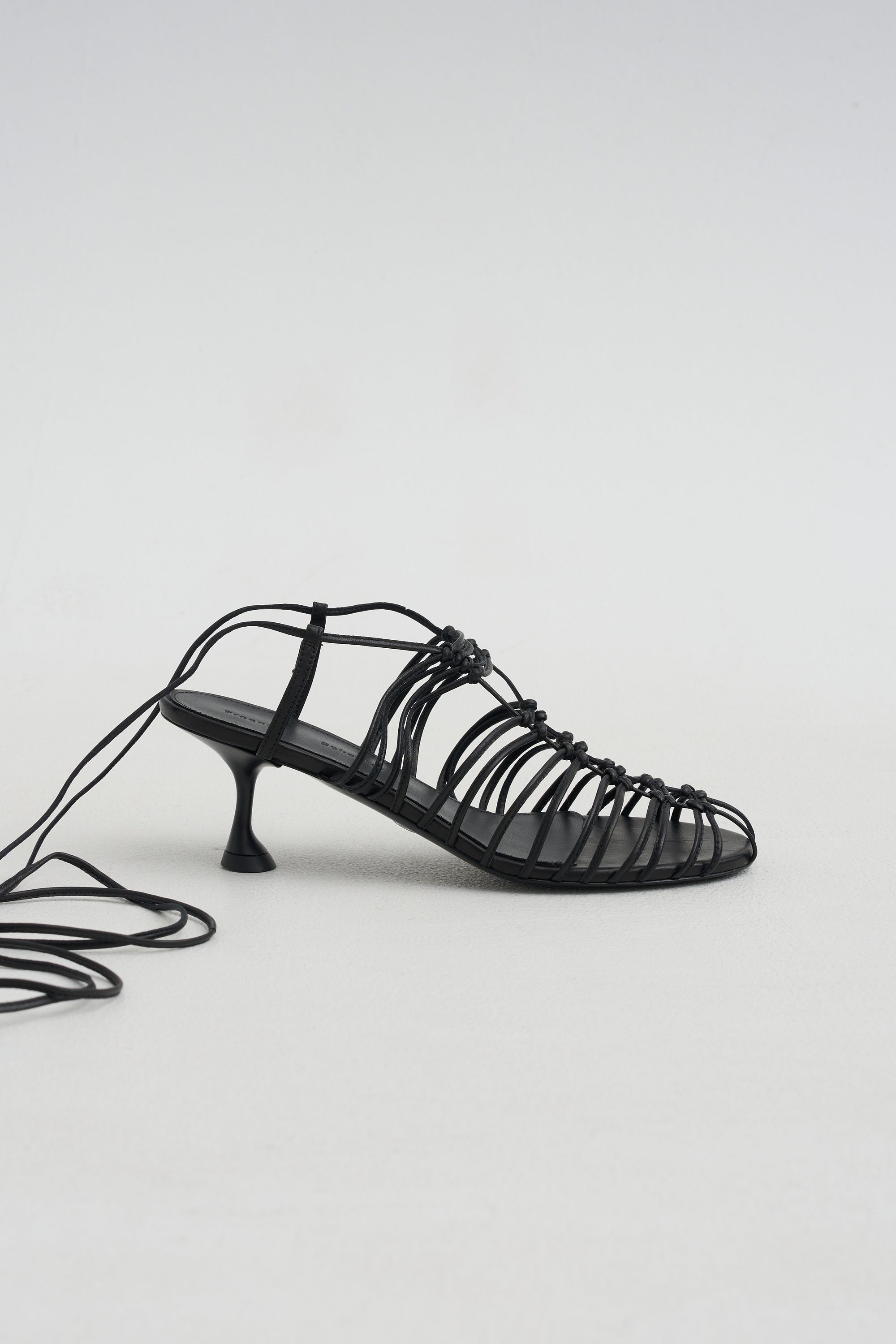 Tee Knot Sandals, Black