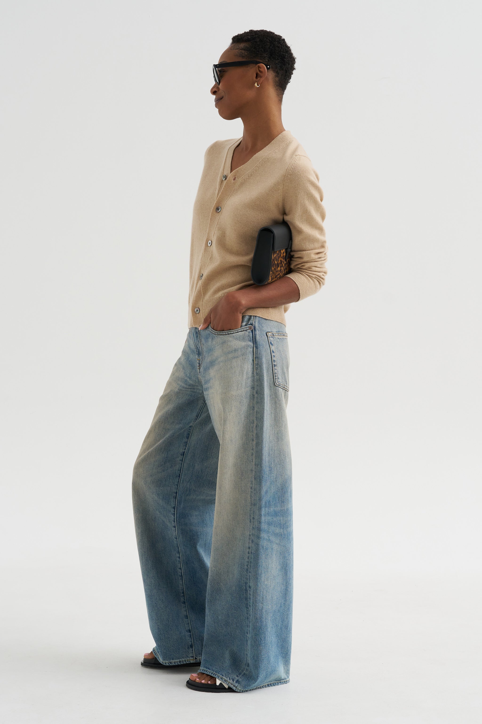 D'arcy Flare Jean, Rivington Blue – Kick Pleat