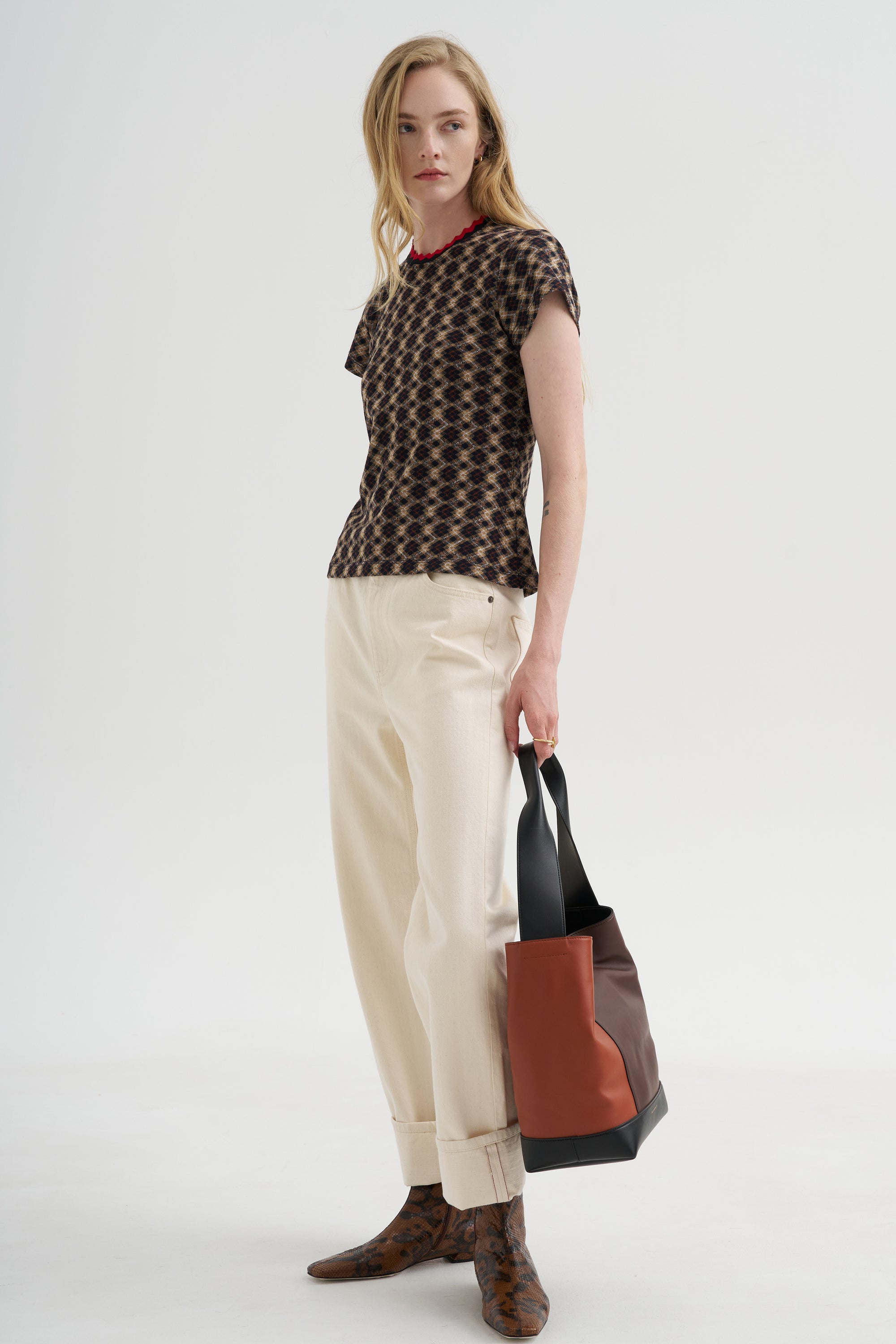 Mead Tee, Brown