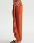 Dini Pant, Terracotta