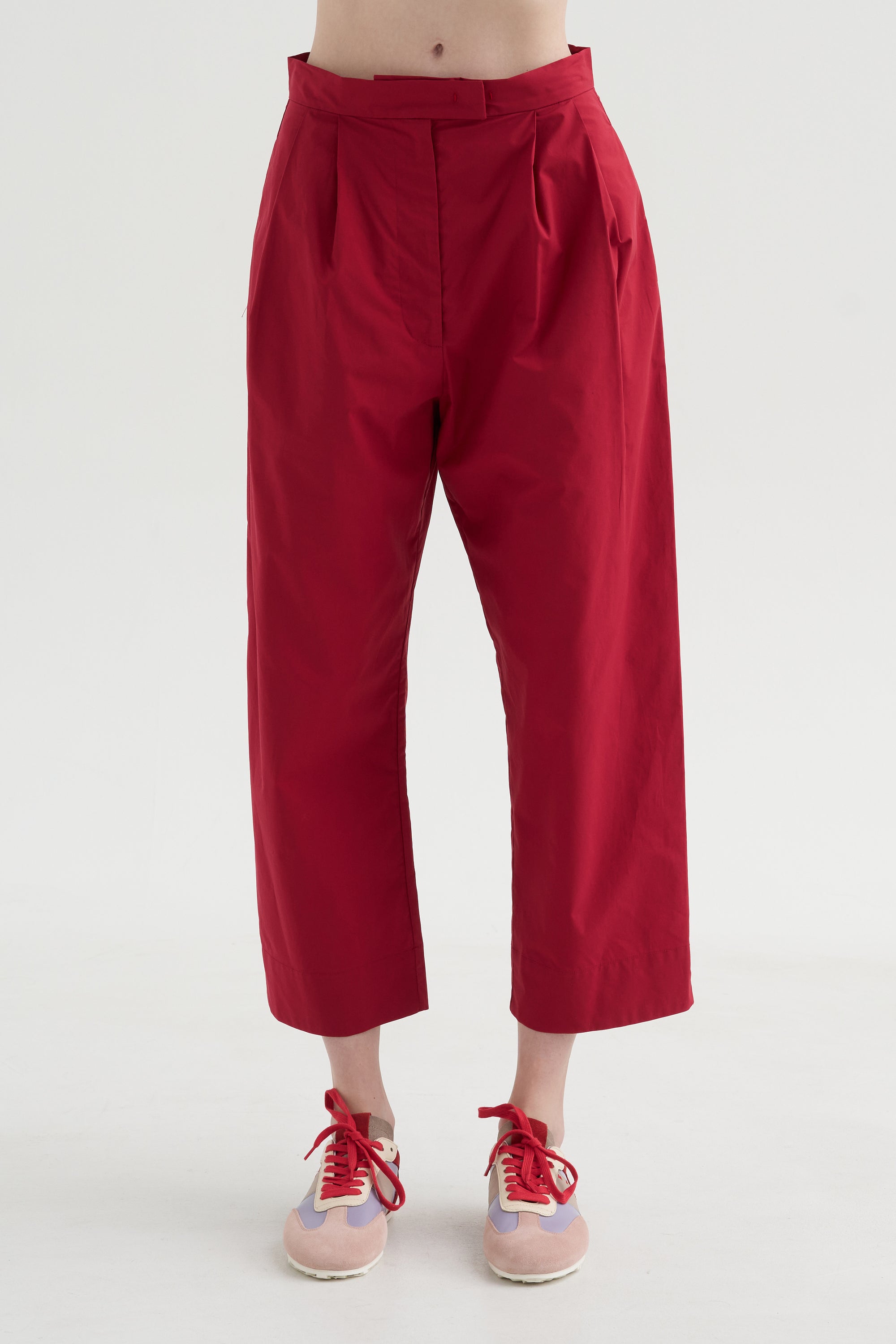 Babar Pant, Red