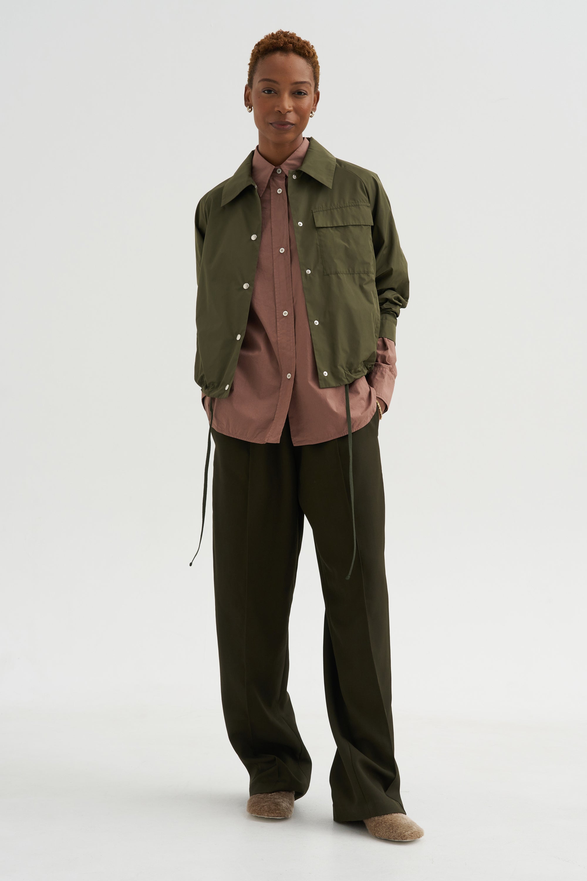 Corber Pant, Bark