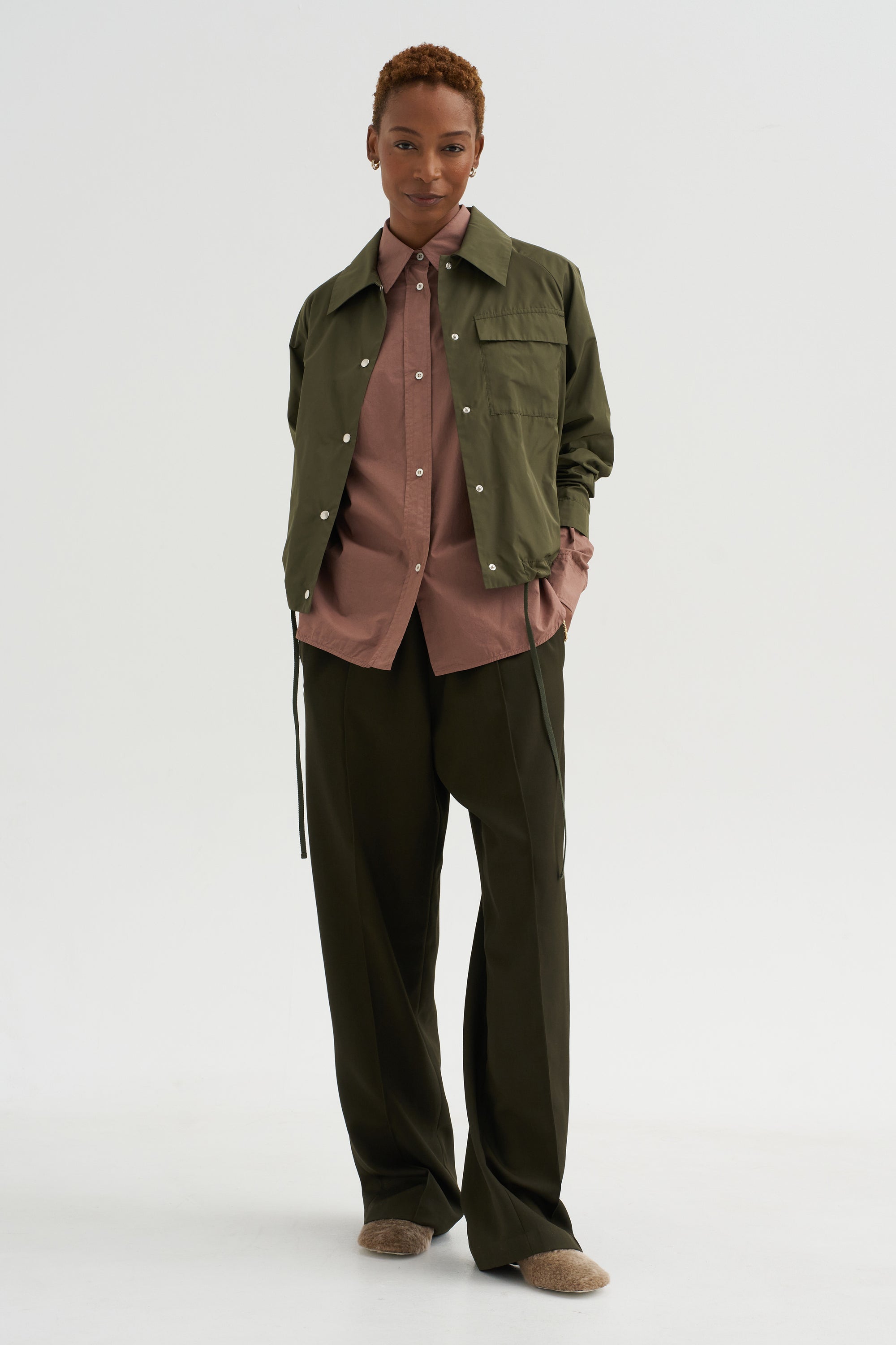 Corber Pant, Bark