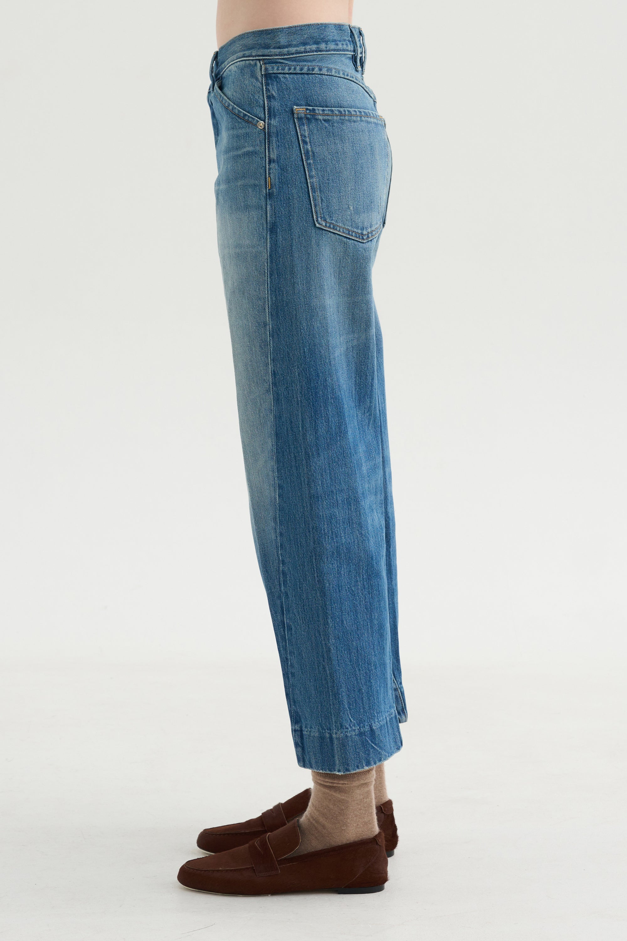 The Bijou Jean, Dubois
