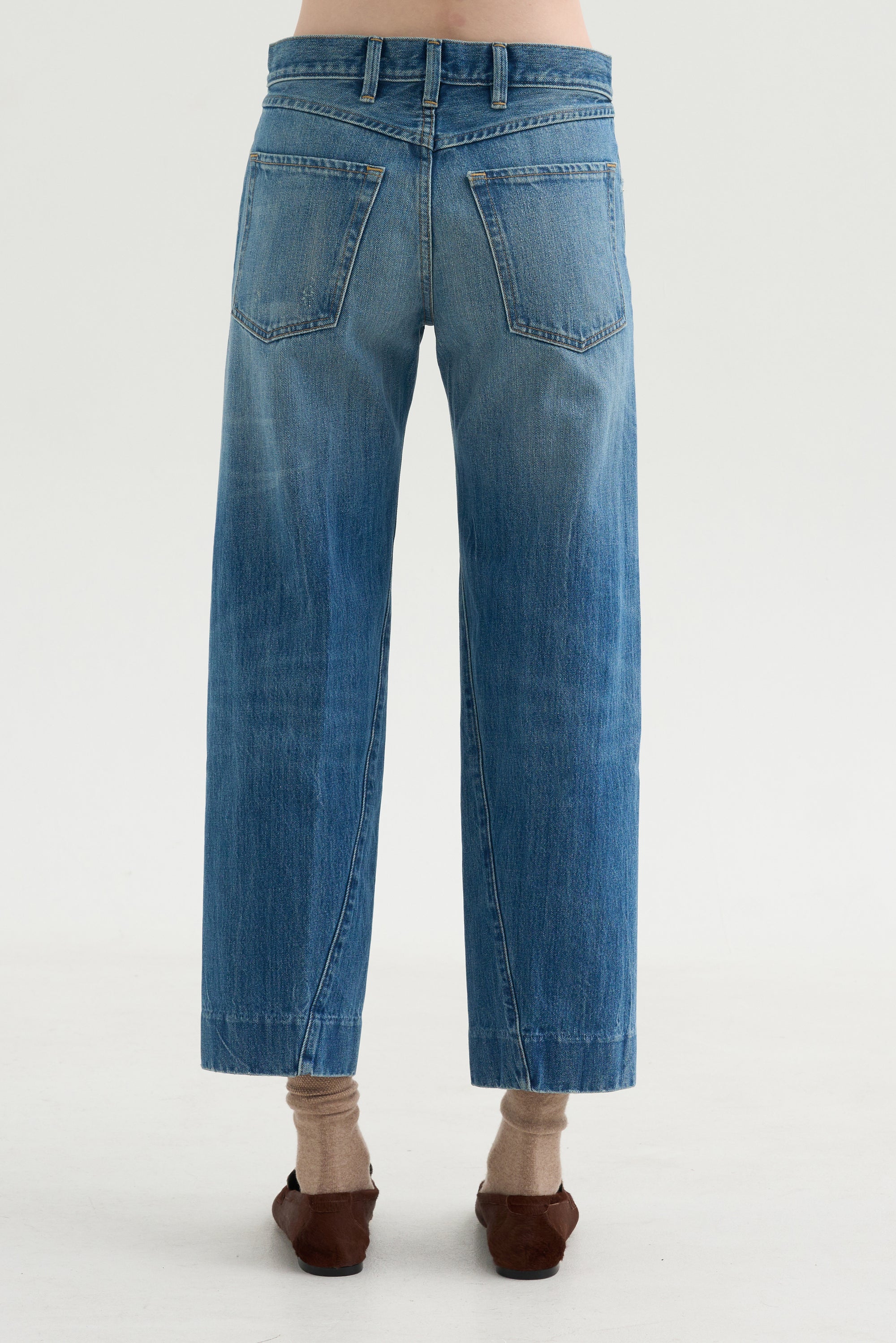 The Bijou Jean, Dubois