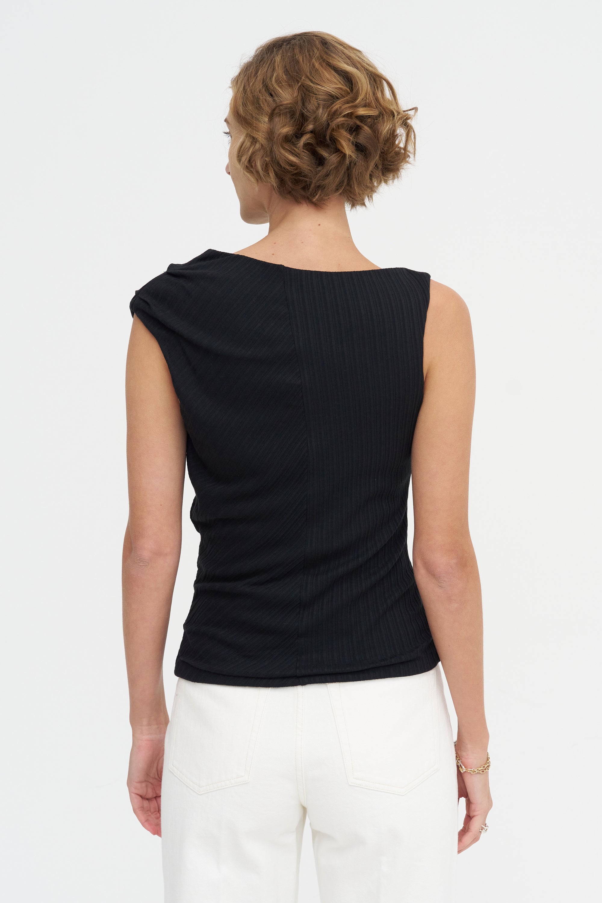 The Toga Sleeveless, Black