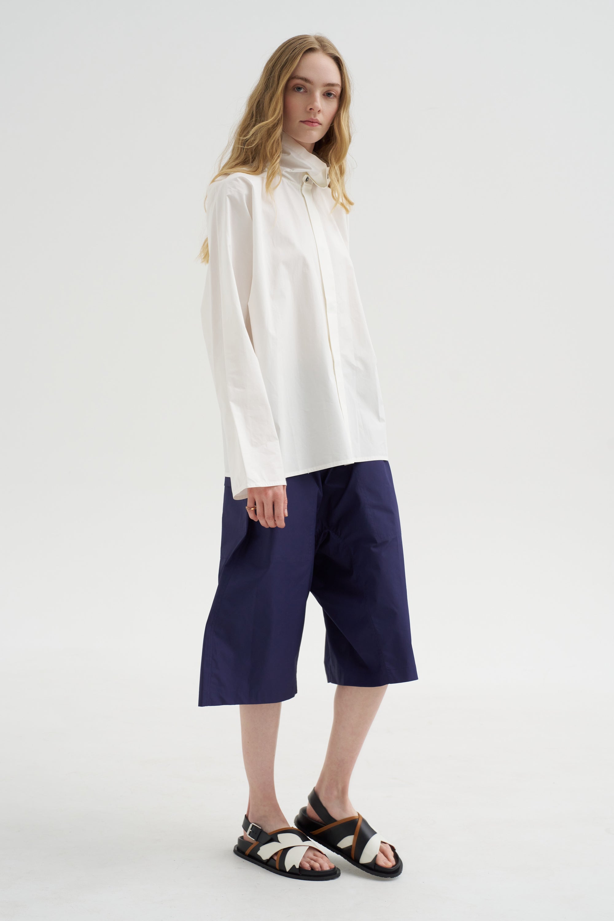 Belor CTop - Top-Pop Collar Shirt, Off White